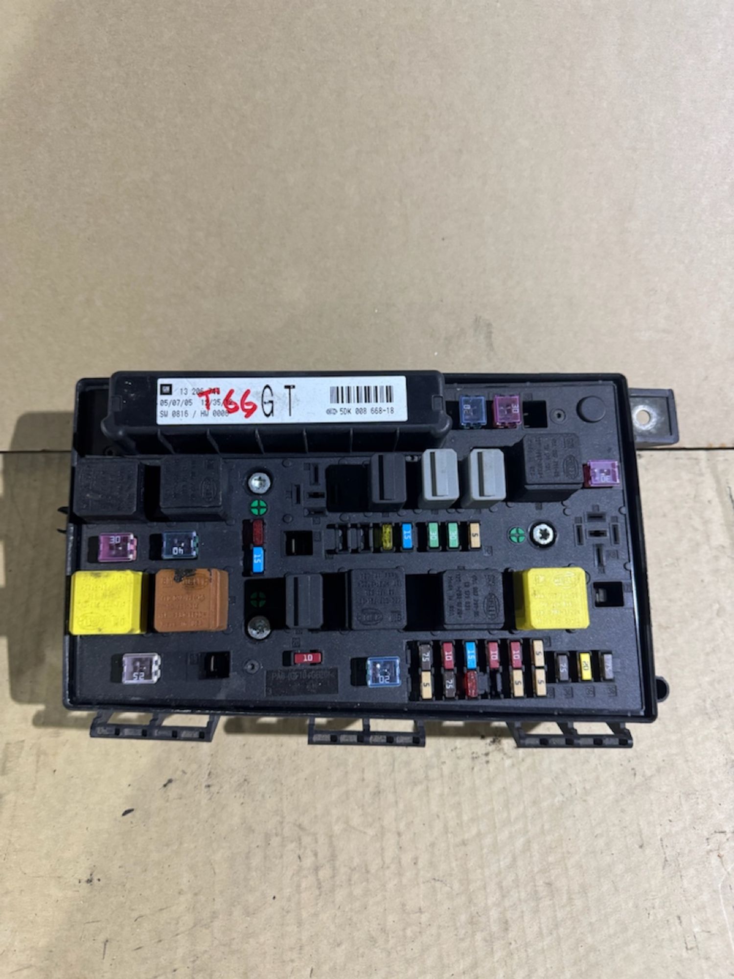 https://ycs.partsauto.market/partsauto-images/thmbs/userImages/a486c87f8955b6e25f9185efee619899/part/684a5d71-b5d2-4bcf-b934-a0ef65f7e836_1786912854901.jpg