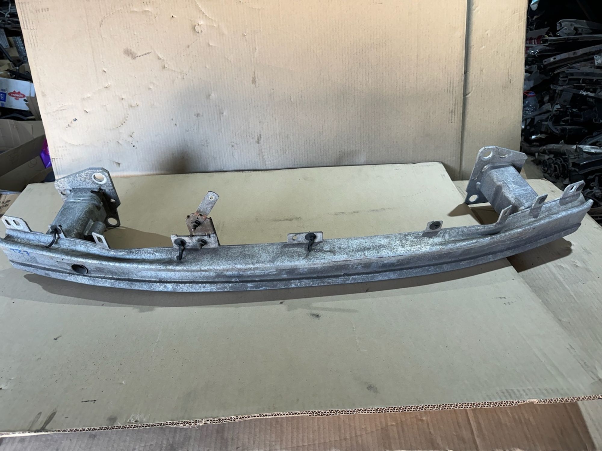 https://ycs.partsauto.market/partsauto-images/thmbs/userImages/a486c87f8955b6e25f9185efee619899/part/69e418b0-5e7a-4699-ab5a-1ddf7c5a4f17_1775854411046.jpg