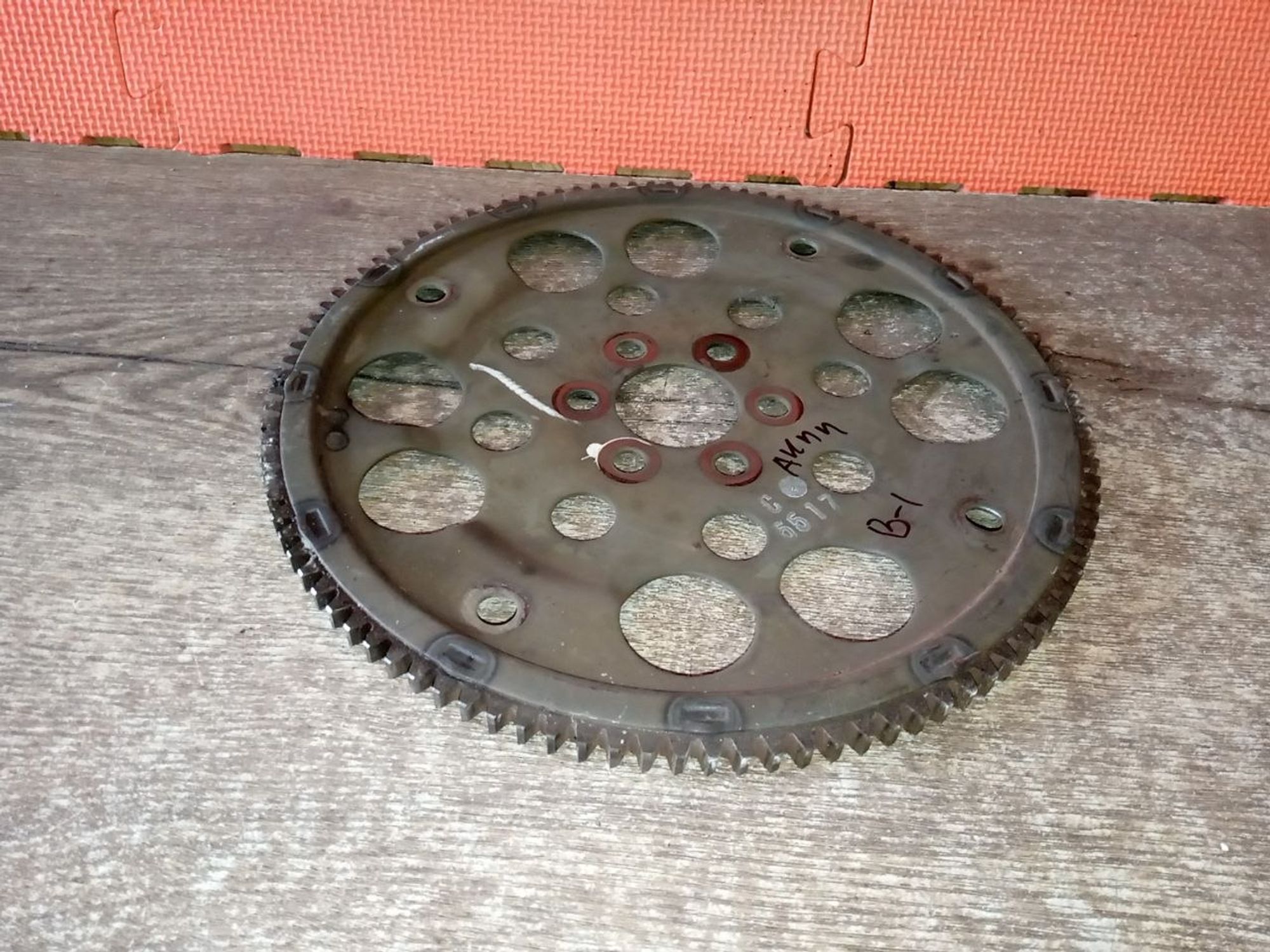 https://ycs.partsauto.market/partsauto-images/thmbs/userImages/a486c87f8955b6e25f9185efee619899/part/6a1e4ce2-c28c-4d25-9d28-c28fe3b664c3_1775856116681.jpg