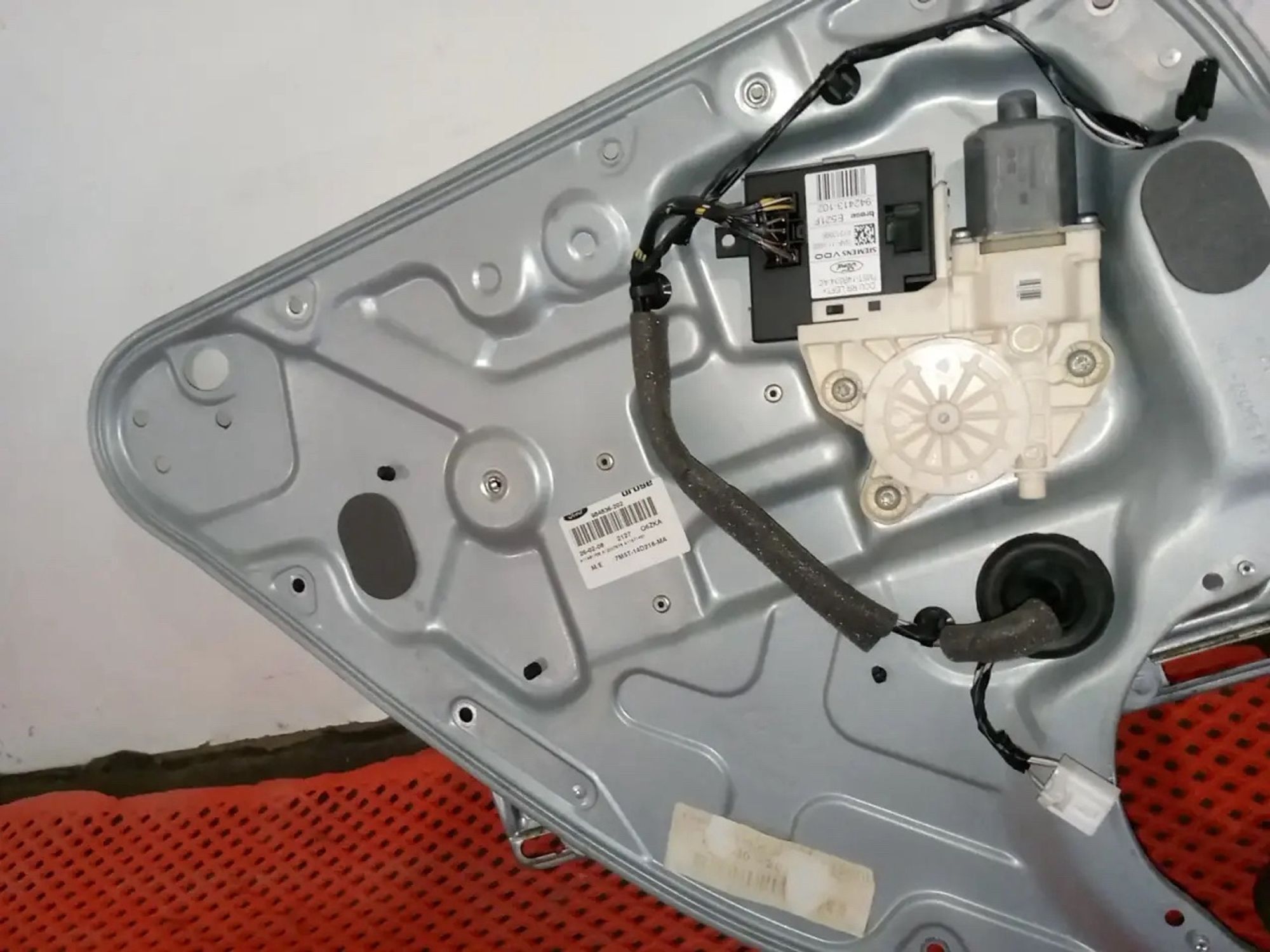 https://ycs.partsauto.market/partsauto-images/thmbs/userImages/a486c87f8955b6e25f9185efee619899/part/6aa2187b-151d-4135-9ee3-94cd53cbf8fe_1778653190965.jpg