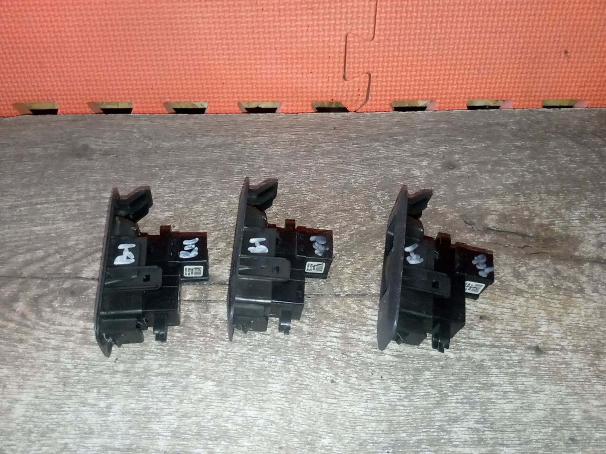 https://ycs.partsauto.market/partsauto-images/thmbs/userImages/a486c87f8955b6e25f9185efee619899/part/6b9ce5d6-56a8-49ab-992f-c198b7311789_1775917542050.jpg