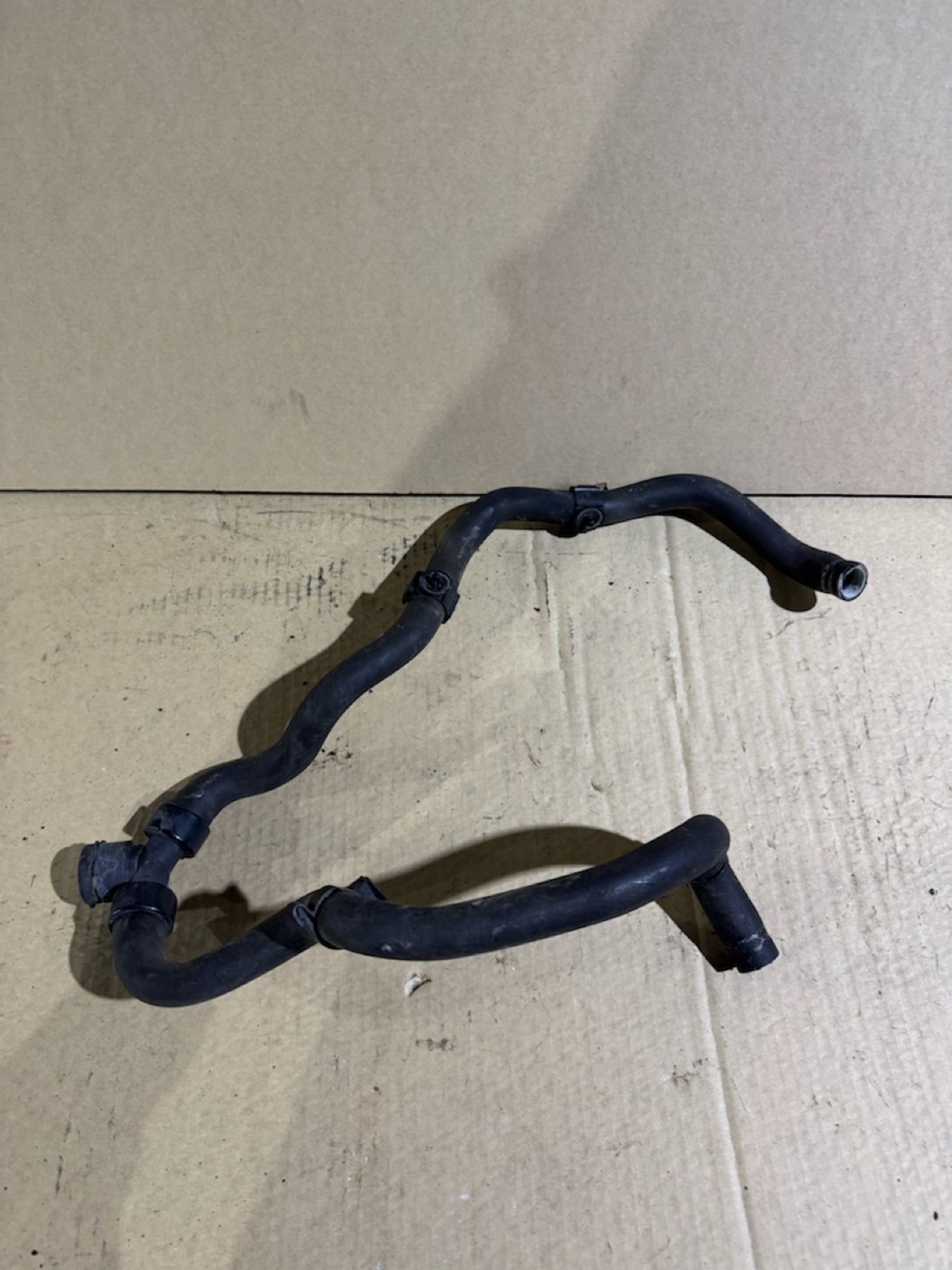 https://ycs.partsauto.market/partsauto-images/thmbs/userImages/a486c87f8955b6e25f9185efee619899/part/6bdfe1b0-bee8-4218-b88e-0857e3bf6f50_1786343923799.jpg