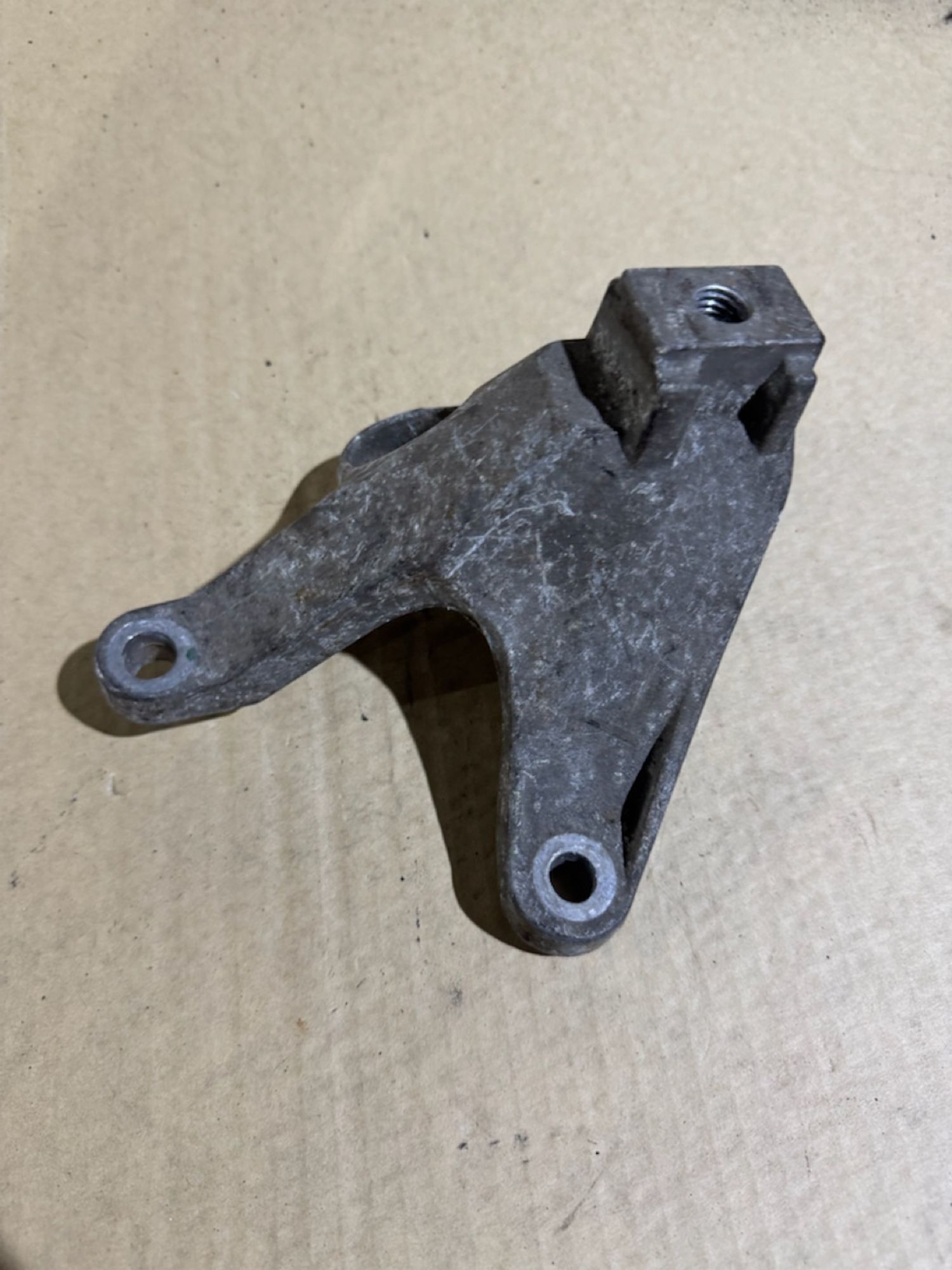 https://ycs.partsauto.market/partsauto-images/thmbs/userImages/a486c87f8955b6e25f9185efee619899/part/6c2d7059-368e-4c46-bb12-1b6c57fd3ee7_1786352466965.jpg