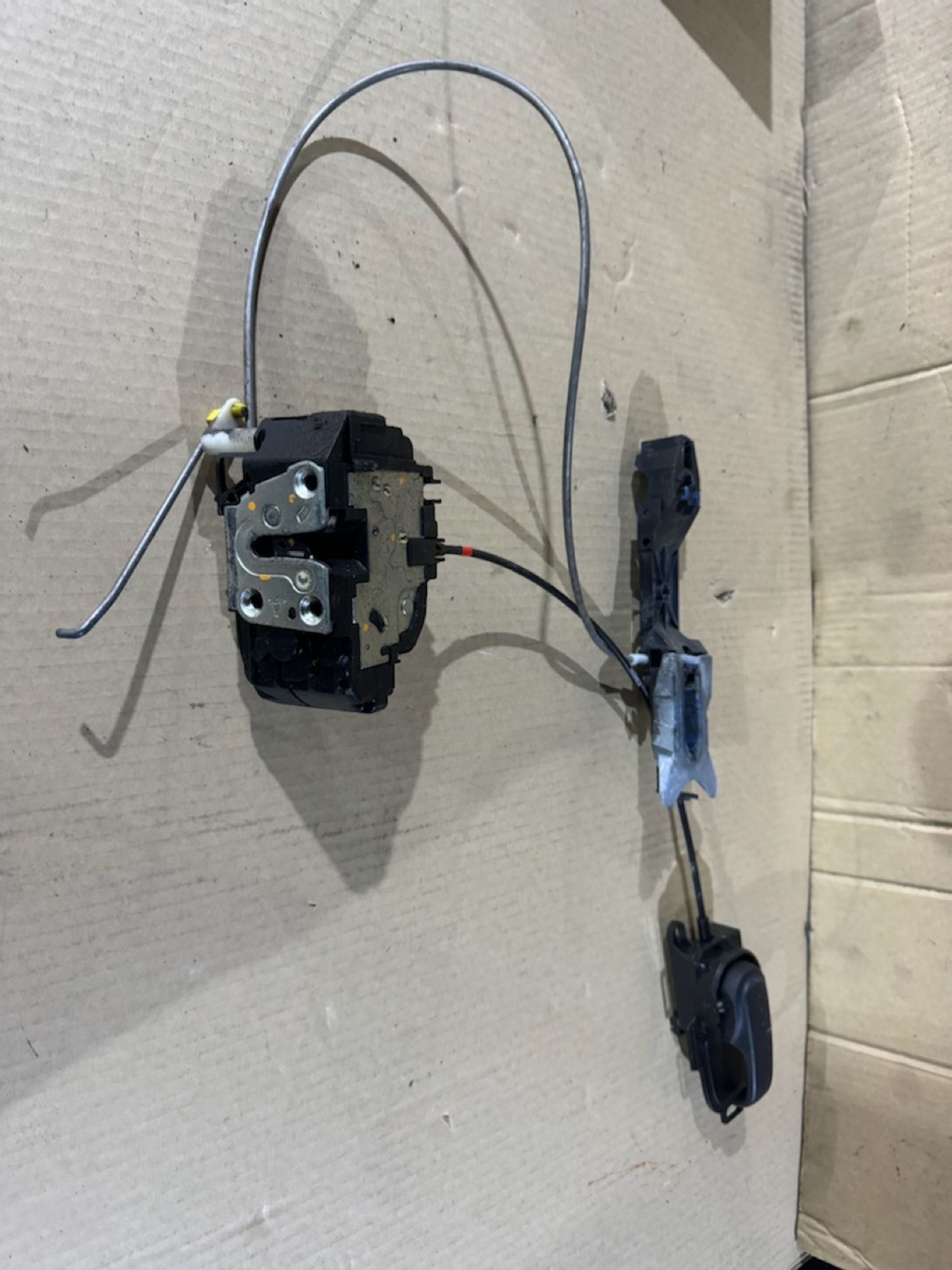 https://ycs.partsauto.market/partsauto-images/thmbs/userImages/a486c87f8955b6e25f9185efee619899/part/6f22d9ef-9879-4755-b518-dac2fe926d58_1780043545382.jpg