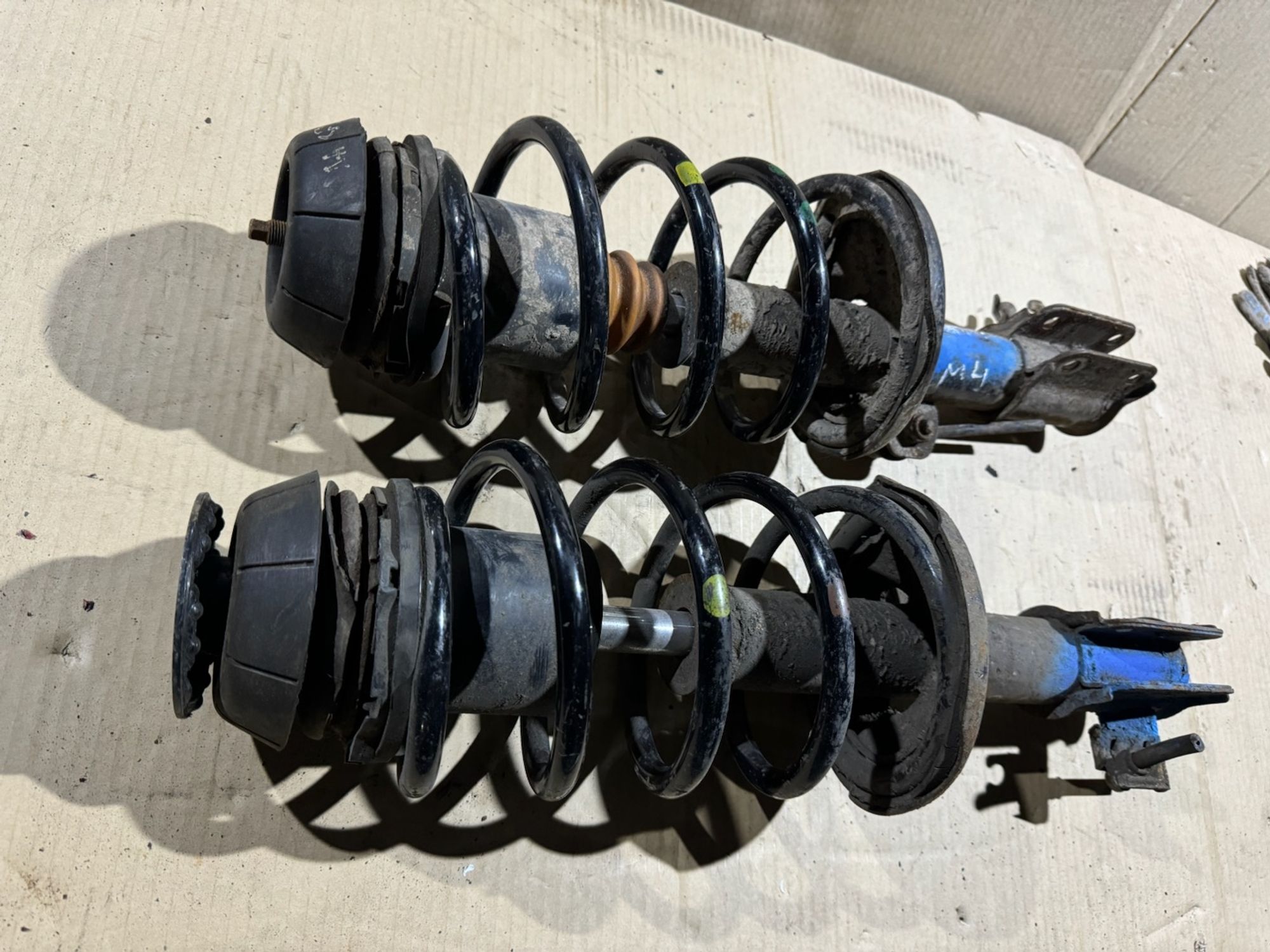 https://ycs.partsauto.market/partsauto-images/thmbs/userImages/a486c87f8955b6e25f9185efee619899/part/7146fa28-5d68-436a-9639-92d8fcc38a62_1775854625802.jpg