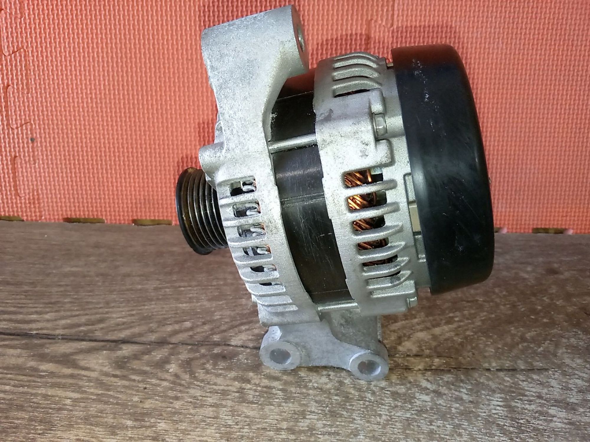https://ycs.partsauto.market/partsauto-images/thmbs/userImages/a486c87f8955b6e25f9185efee619899/part/71629324-4270-4bba-9bb2-b482b7060893_1782454456162.jpg