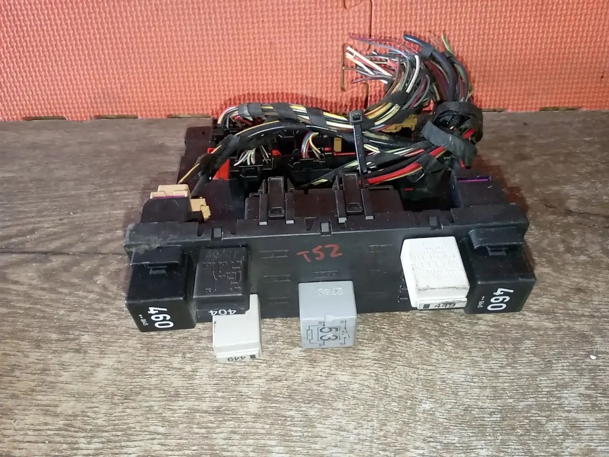 https://ycs.partsauto.market/partsauto-images/thmbs/userImages/a486c87f8955b6e25f9185efee619899/part/73af0b11-8ed3-4d33-a453-2354d3d95ca8_1786782073837.jpg