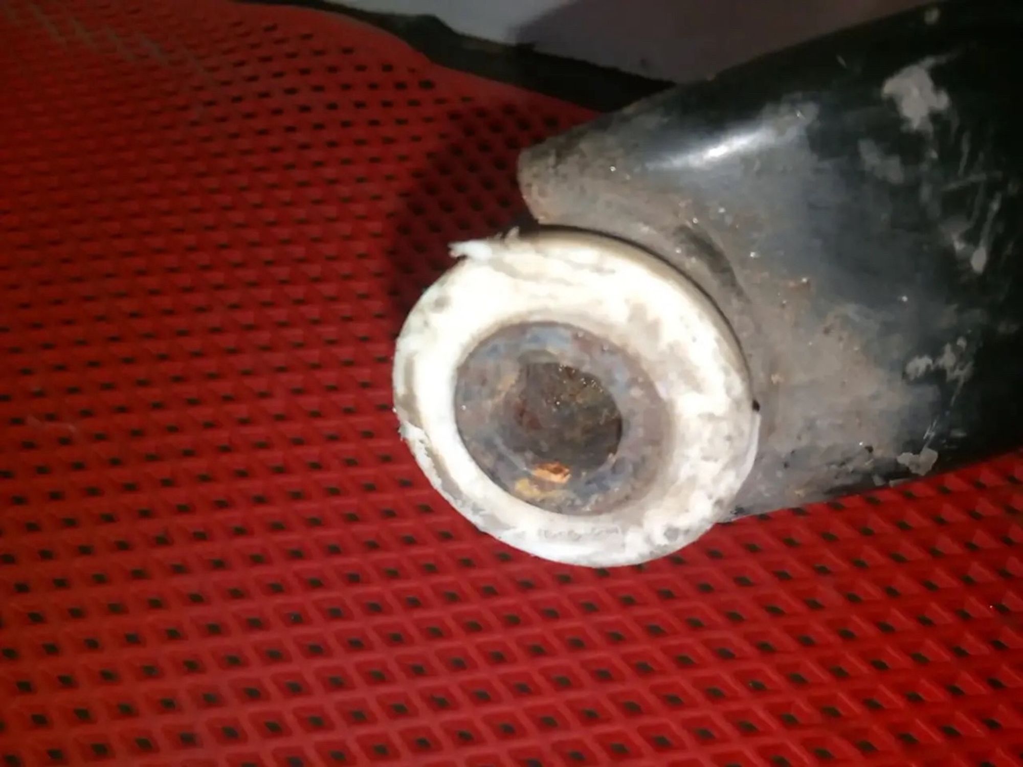 https://ycs.partsauto.market/partsauto-images/thmbs/userImages/a486c87f8955b6e25f9185efee619899/part/75af83cb-4672-4459-b29f-5849758045b4_1779793057810.jpg