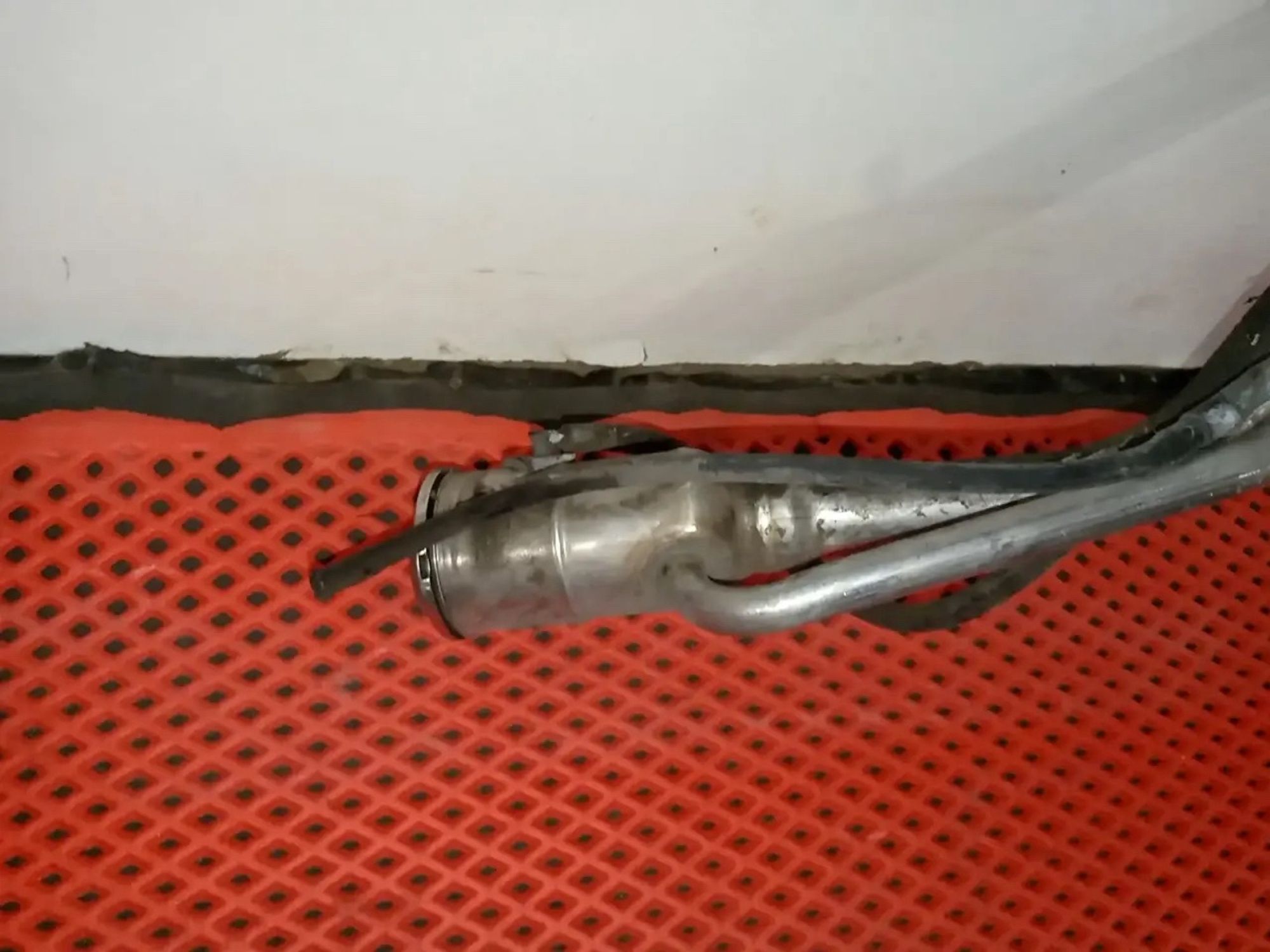 https://ycs.partsauto.market/partsauto-images/thmbs/userImages/a486c87f8955b6e25f9185efee619899/part/777d9a4d-384c-433c-a677-d9f5a9bdbe69_1779344251605.jpg