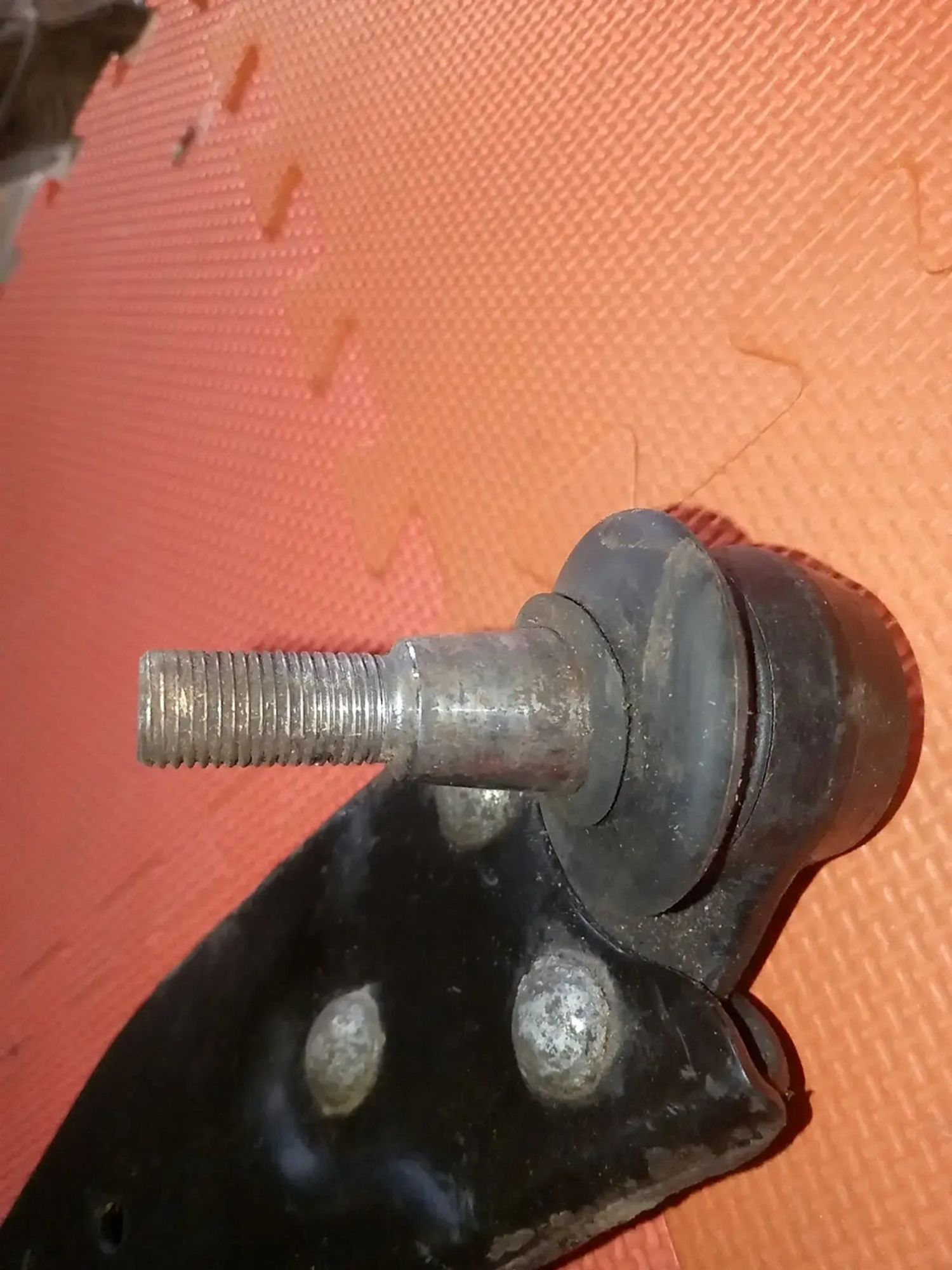 https://ycs.partsauto.market/partsauto-images/thmbs/userImages/a486c87f8955b6e25f9185efee619899/part/784df298-8db6-4c16-b67e-5106ca56b909_1779793150487.jpg