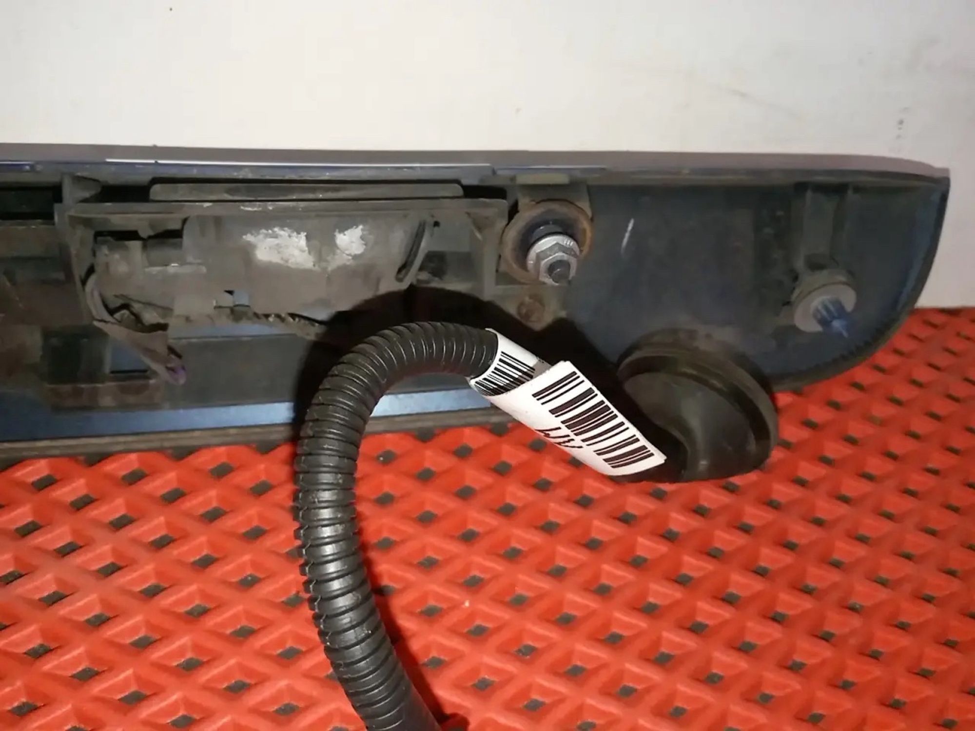 https://ycs.partsauto.market/partsauto-images/thmbs/userImages/a486c87f8955b6e25f9185efee619899/part/7a9a8127-bbc8-4b54-b5f0-34af3ce42766_1778604502674.jpg