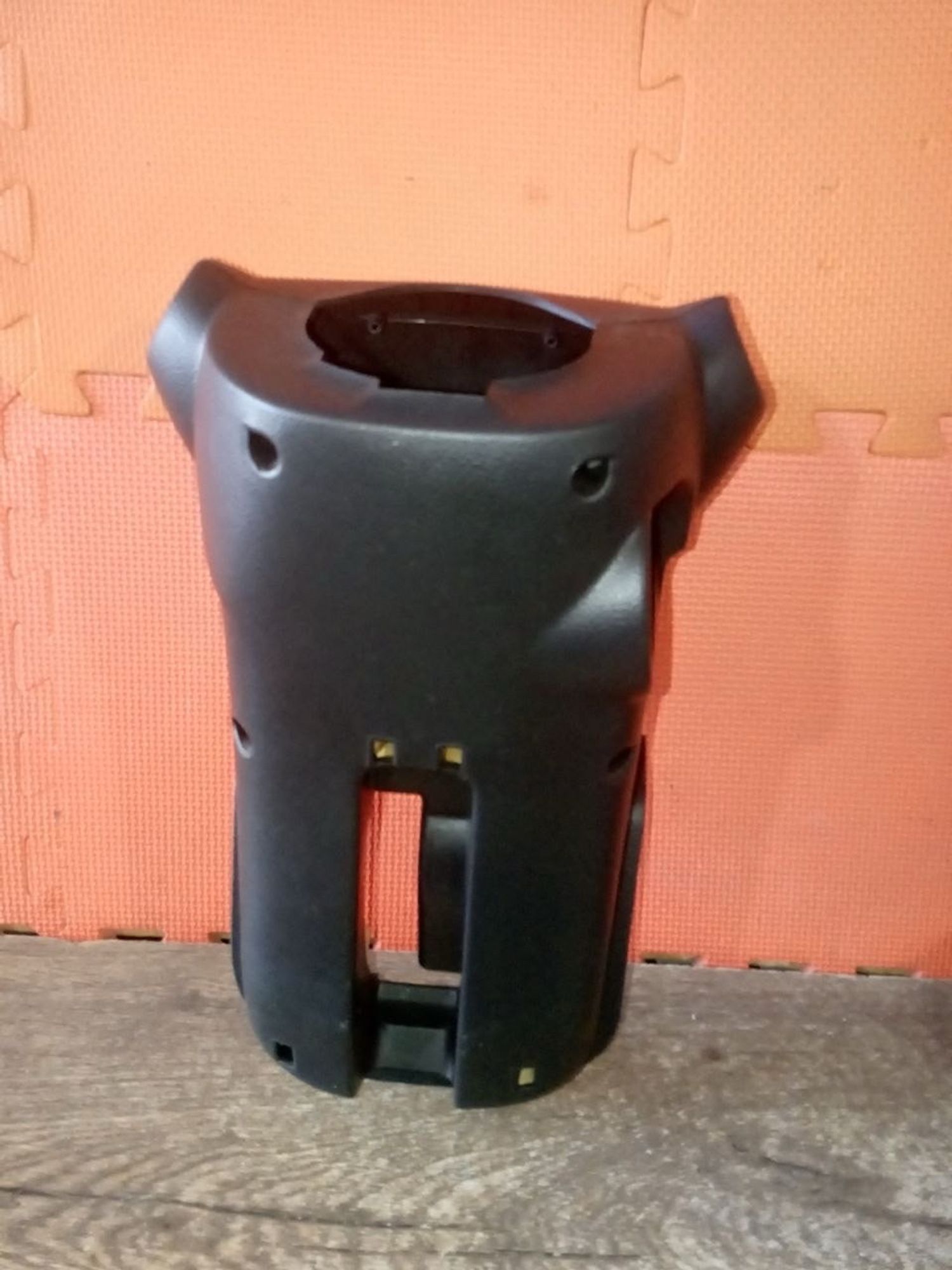 https://ycs.partsauto.market/partsauto-images/thmbs/userImages/a486c87f8955b6e25f9185efee619899/part/7a9fae1d-2a1c-4d3c-8c55-9225bd23a2ad_1775855957045.jpg