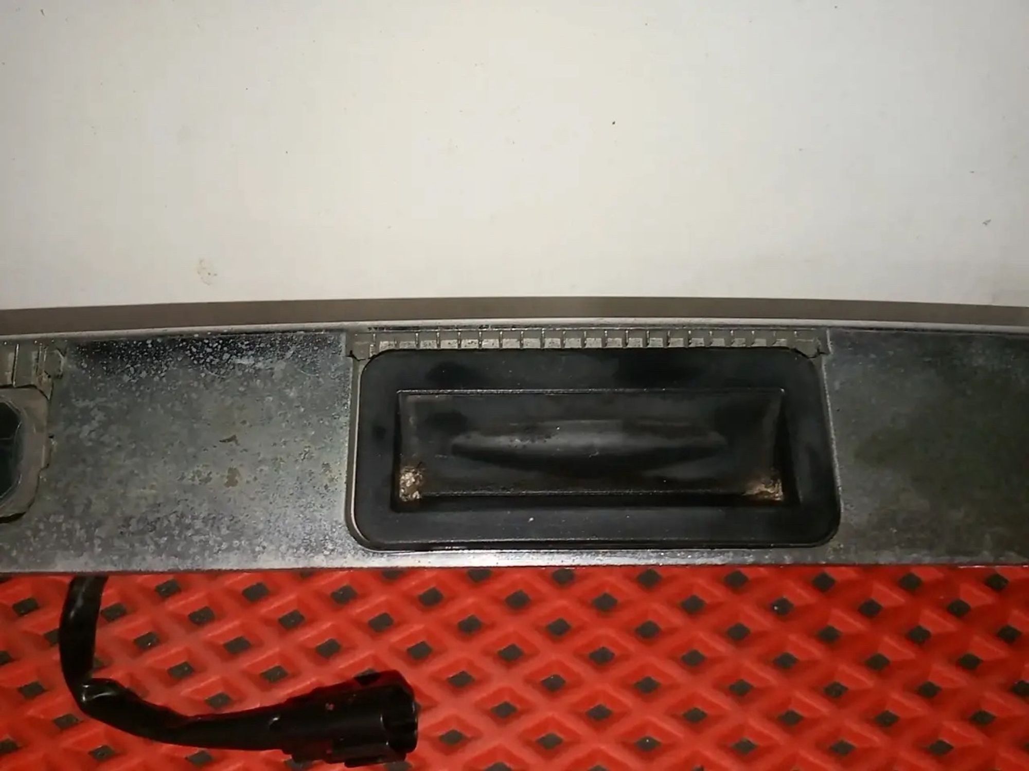 https://ycs.partsauto.market/partsauto-images/thmbs/userImages/a486c87f8955b6e25f9185efee619899/part/7ae6aa16-226d-43d0-8532-eef708c0dc6a_1778605015290.jpg