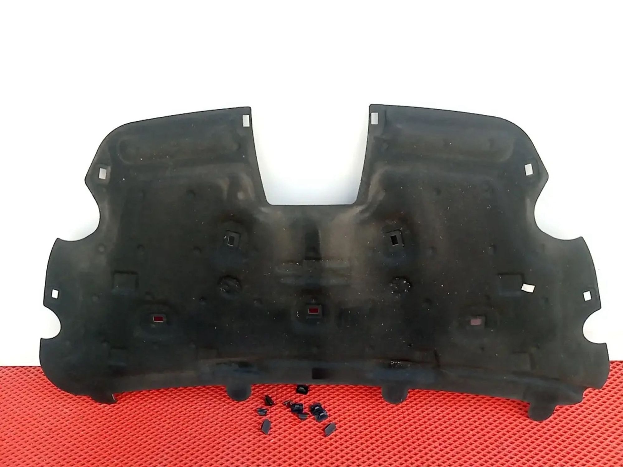 https://ycs.partsauto.market/partsauto-images/thmbs/userImages/a486c87f8955b6e25f9185efee619899/part/7c1ea692-fc08-44df-8812-e320ecf936f6_1778190165132.jpg