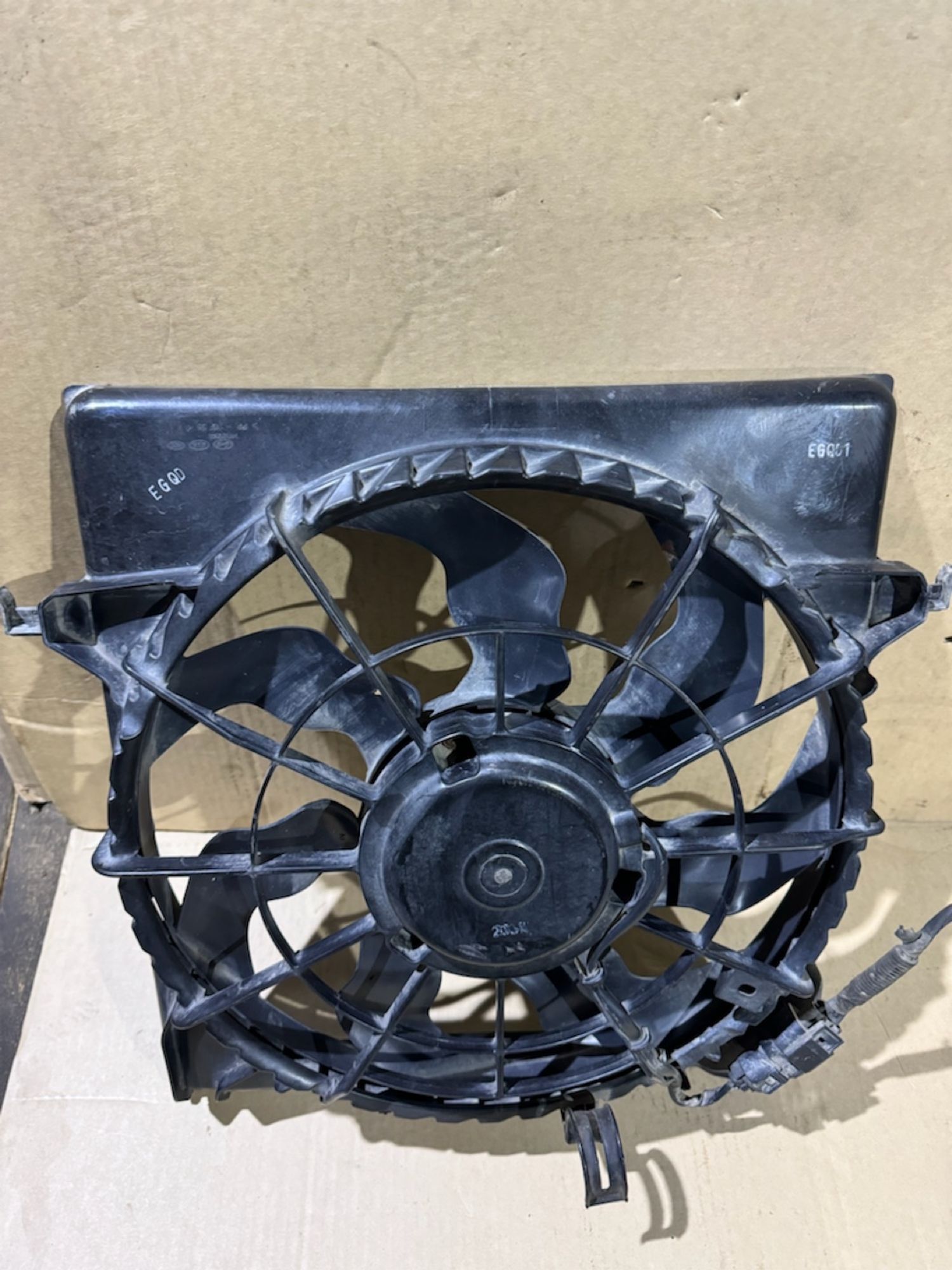 https://ycs.partsauto.market/partsauto-images/thmbs/userImages/a486c87f8955b6e25f9185efee619899/part/7ce1b151-b694-4bb2-b52a-eb89f8a4b6fc_1776857683051.jpg