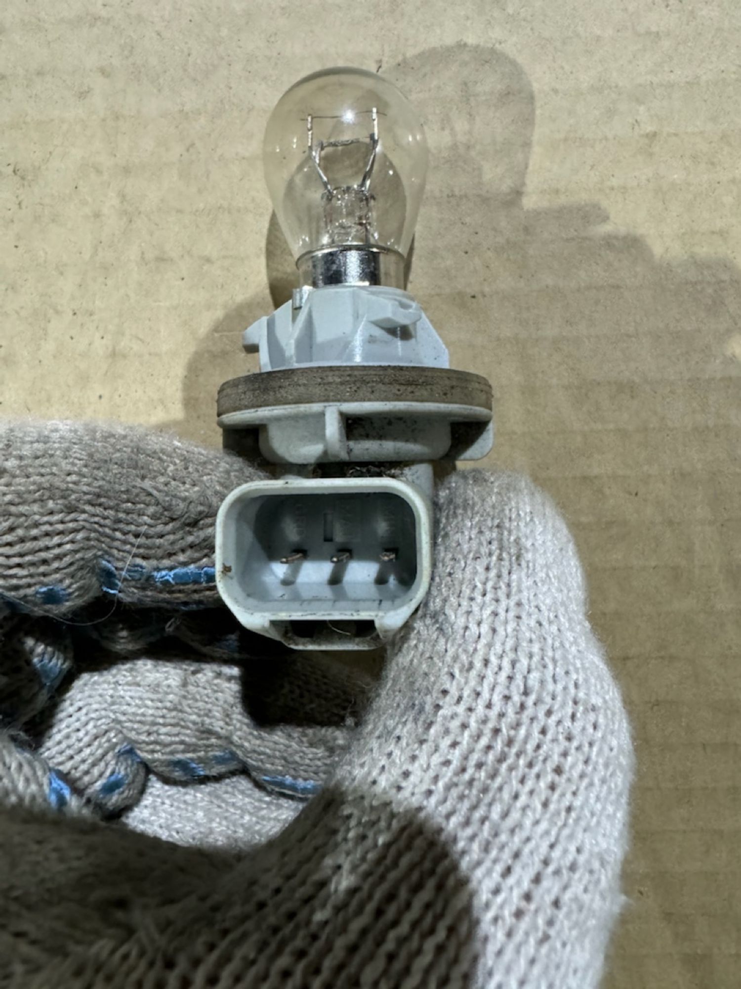 https://ycs.partsauto.market/partsauto-images/thmbs/userImages/a486c87f8955b6e25f9185efee619899/part/7e458d40-d30e-498a-be23-3ad566f252bd_1775854265338.jpg