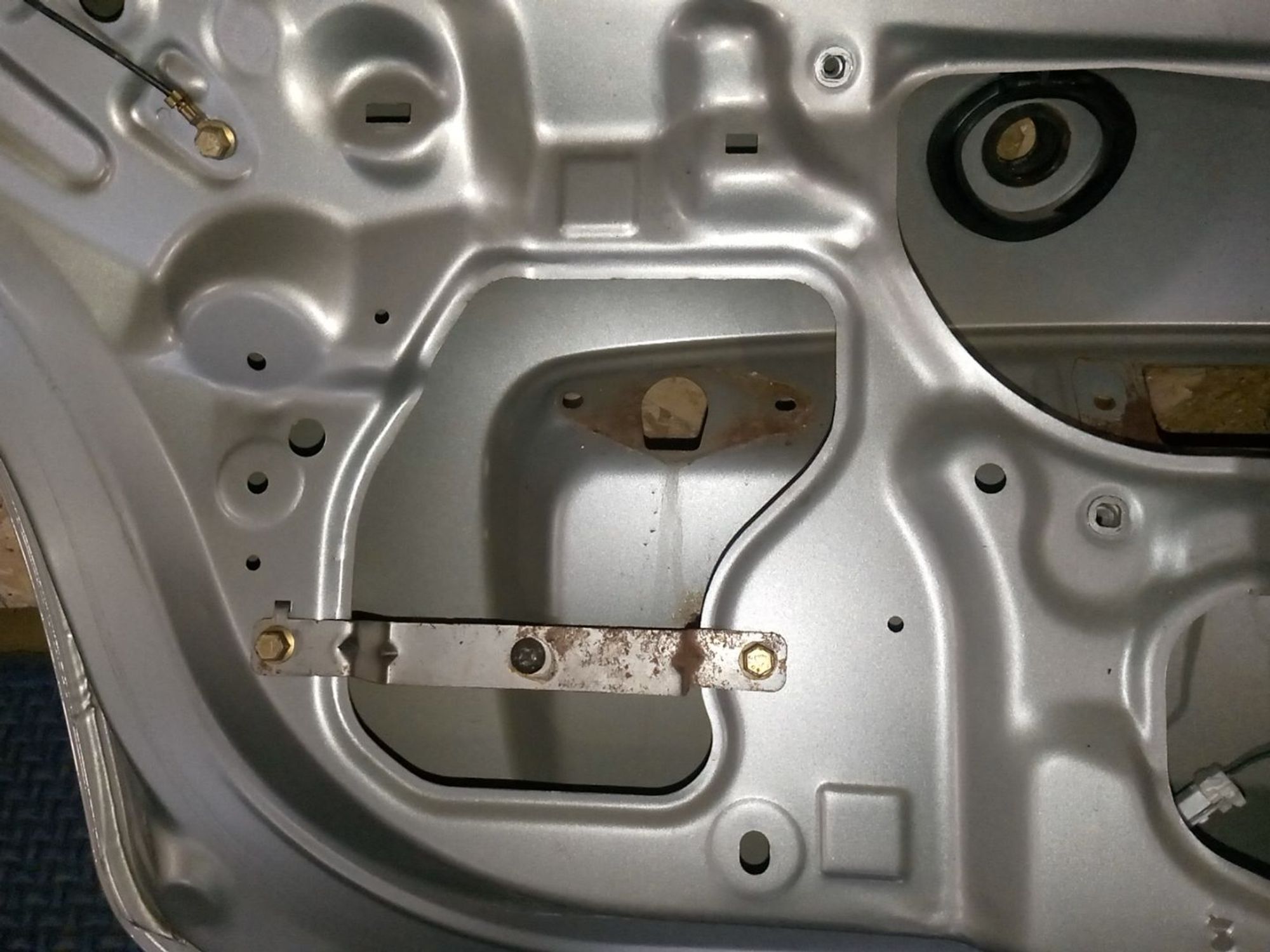 https://ycs.partsauto.market/partsauto-images/thmbs/userImages/a486c87f8955b6e25f9185efee619899/part/7eb537cf-0236-459f-8d68-c045da307c90_1782455191059.jpg