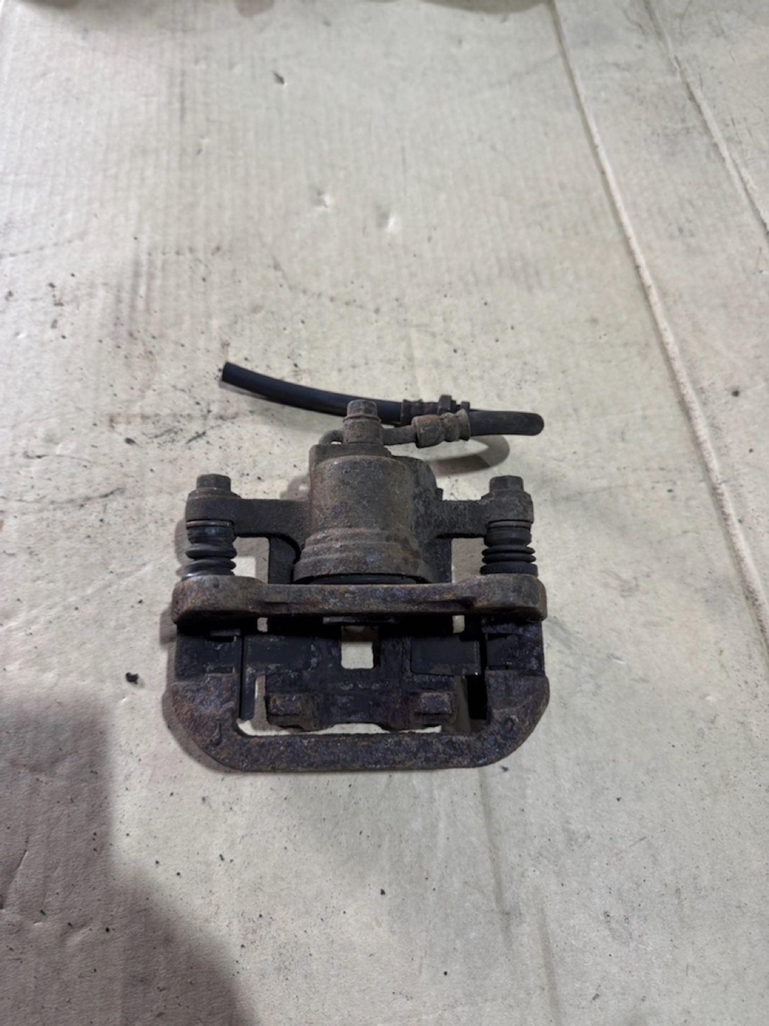 https://ycs.partsauto.market/partsauto-images/thmbs/userImages/a486c87f8955b6e25f9185efee619899/part/7f943aaa-285f-432a-afcb-20cef7d803bc_1782907124774.jpg