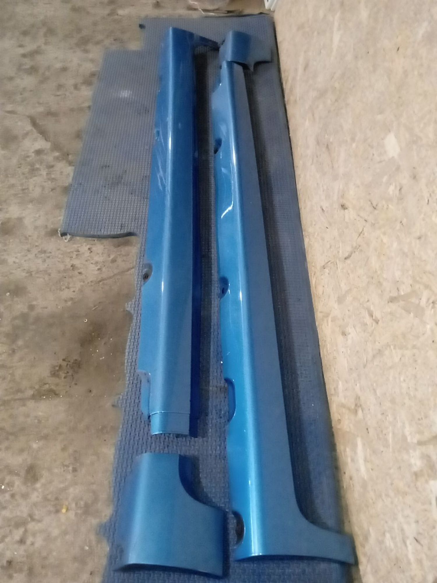 https://ycs.partsauto.market/partsauto-images/thmbs/userImages/a486c87f8955b6e25f9185efee619899/part/80675d0e-5c1e-467e-a745-d797ada5ca12_1782455336009.jpg