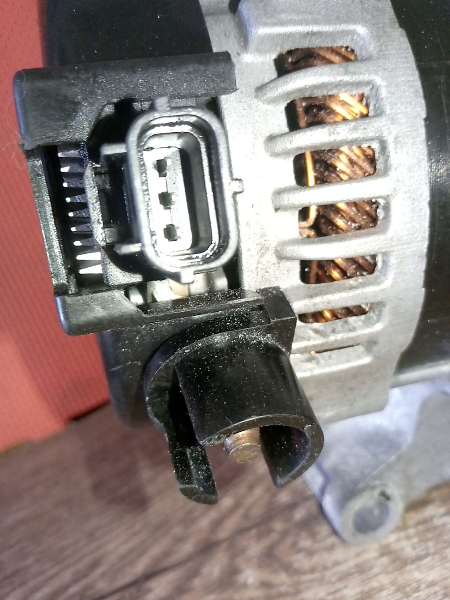 https://ycs.partsauto.market/partsauto-images/thmbs/userImages/a486c87f8955b6e25f9185efee619899/part/80e76964-952c-44fe-bc78-af63ca40f957_1782454466840.jpg