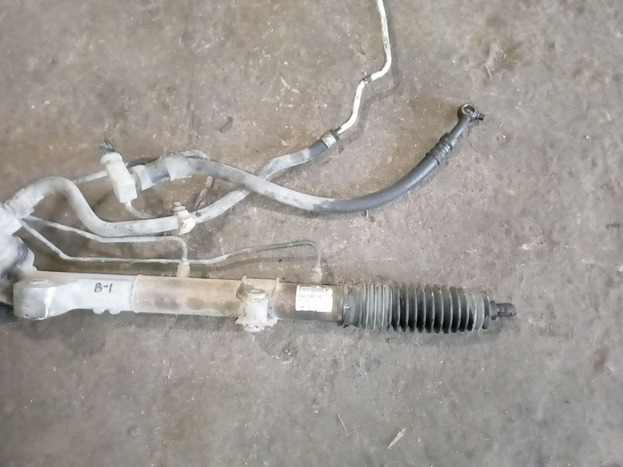 https://ycs.partsauto.market/partsauto-images/thmbs/userImages/a486c87f8955b6e25f9185efee619899/part/81933f86-dc95-4c3c-b5dc-7b9b62cc57ff_1775856287117.jpg