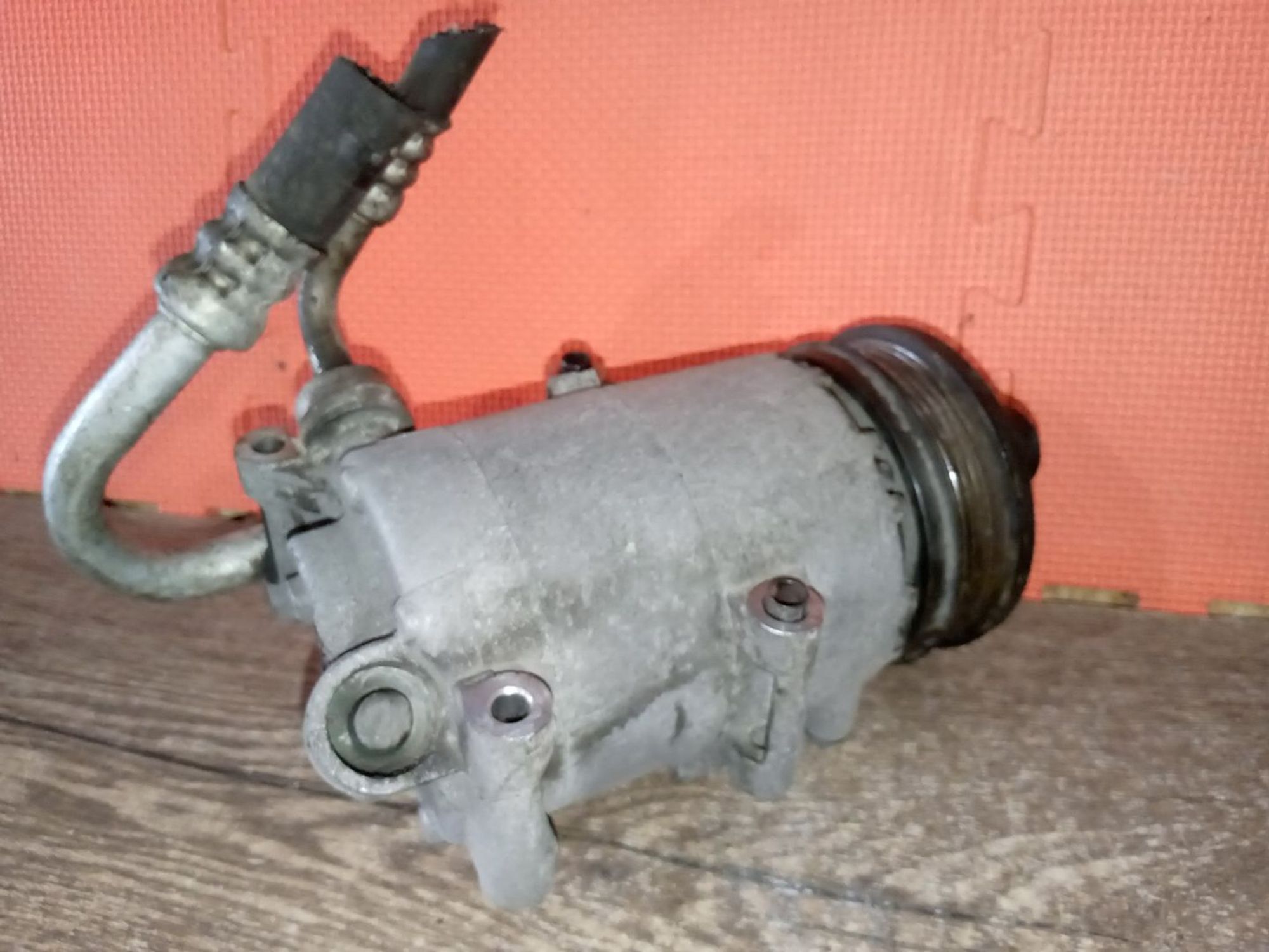 https://ycs.partsauto.market/partsauto-images/thmbs/userImages/a486c87f8955b6e25f9185efee619899/part/81e556b4-6bff-4ba9-9c21-148e4ae393a7_1782454293582.jpg