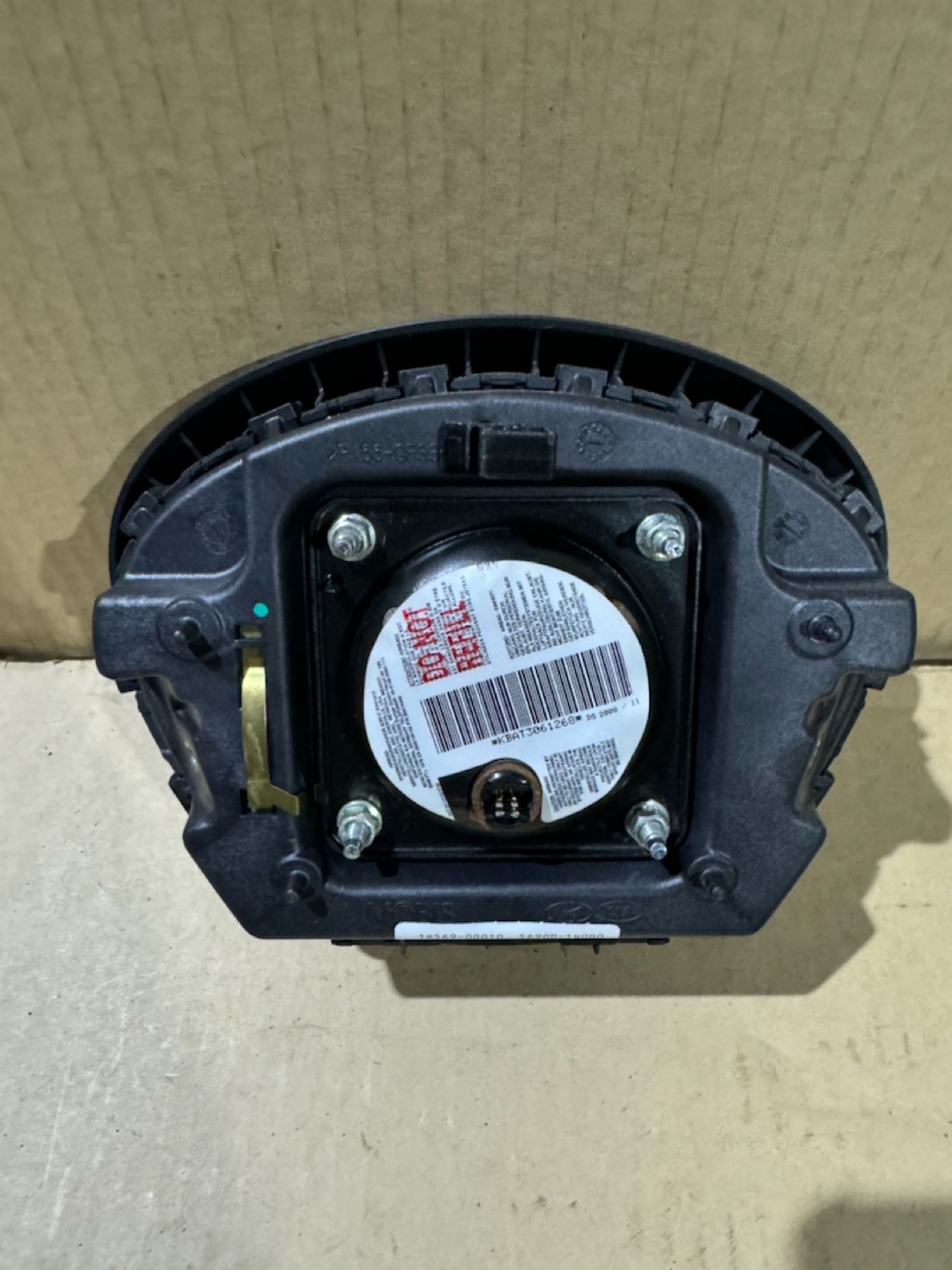 https://ycs.partsauto.market/partsauto-images/thmbs/userImages/a486c87f8955b6e25f9185efee619899/part/823c3328-e6e3-4250-8d1d-c85a85685fcb_1776857606376.jpg