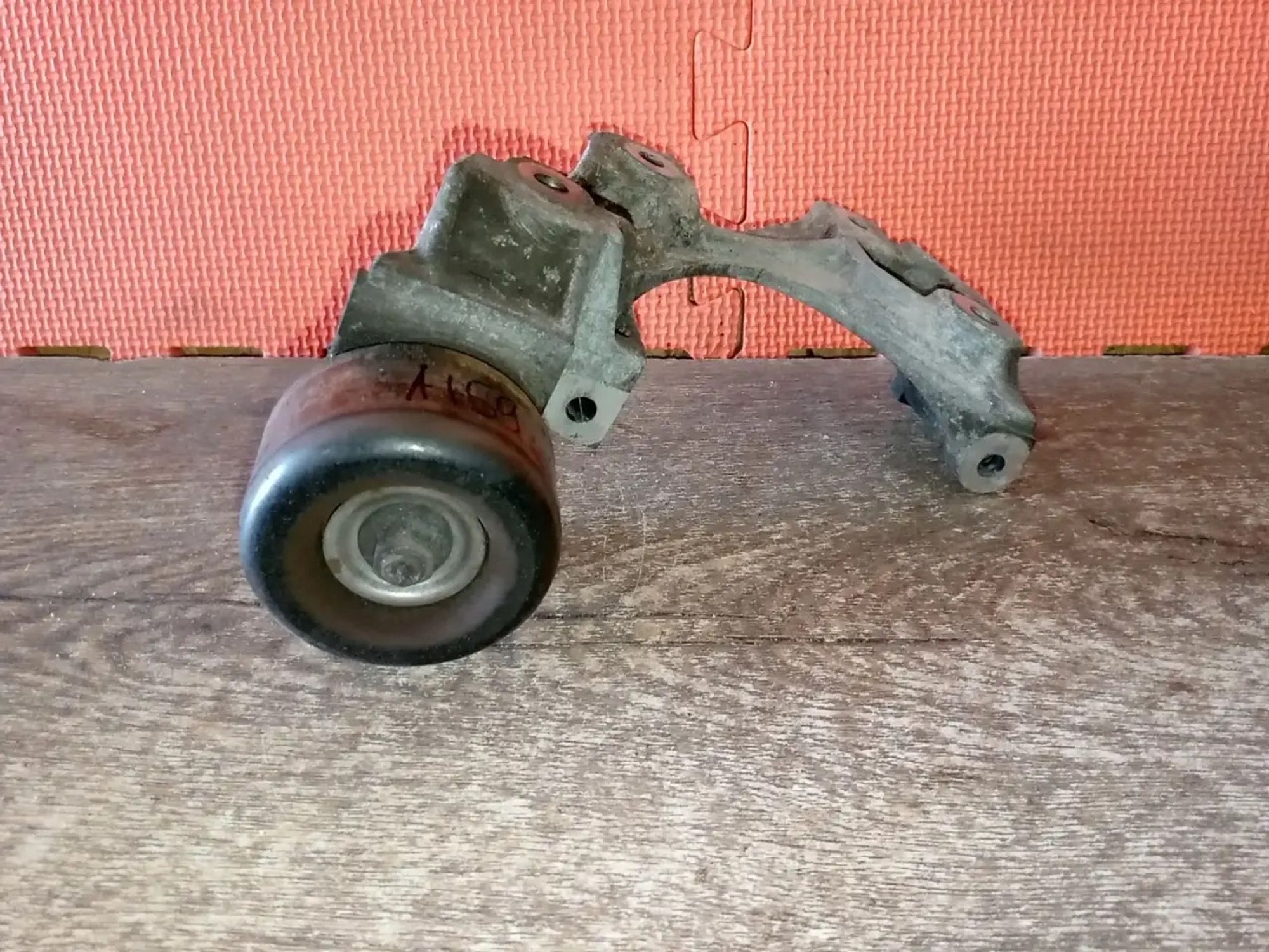 https://ycs.partsauto.market/partsauto-images/thmbs/userImages/a486c87f8955b6e25f9185efee619899/part/82f2b95f-6b46-432a-bccf-39e409564fe0_1780044045598.jpg