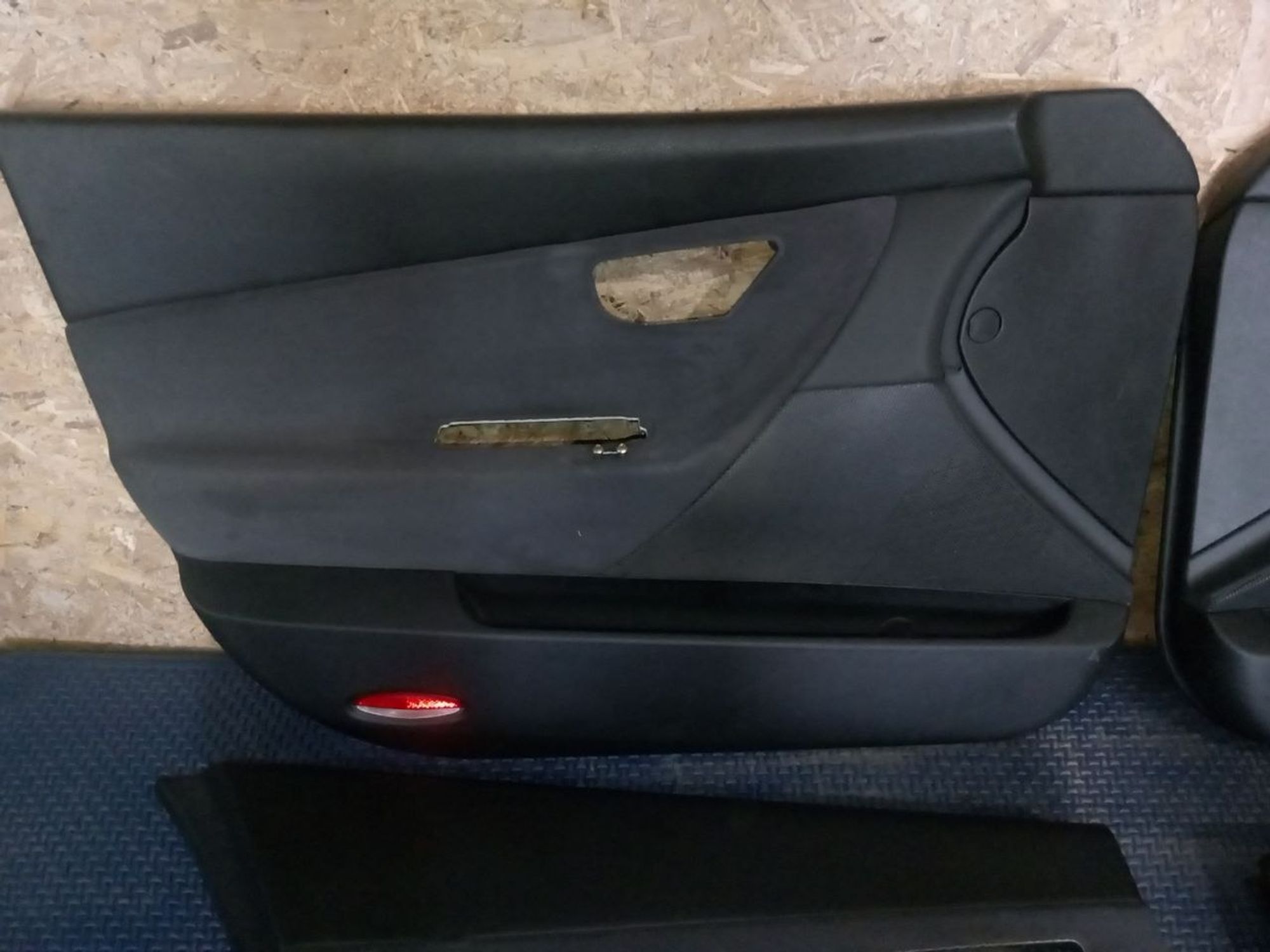 https://ycs.partsauto.market/partsauto-images/thmbs/userImages/a486c87f8955b6e25f9185efee619899/part/82fa6af3-bad9-4956-af3e-9f6520929986_1775917532881.jpg