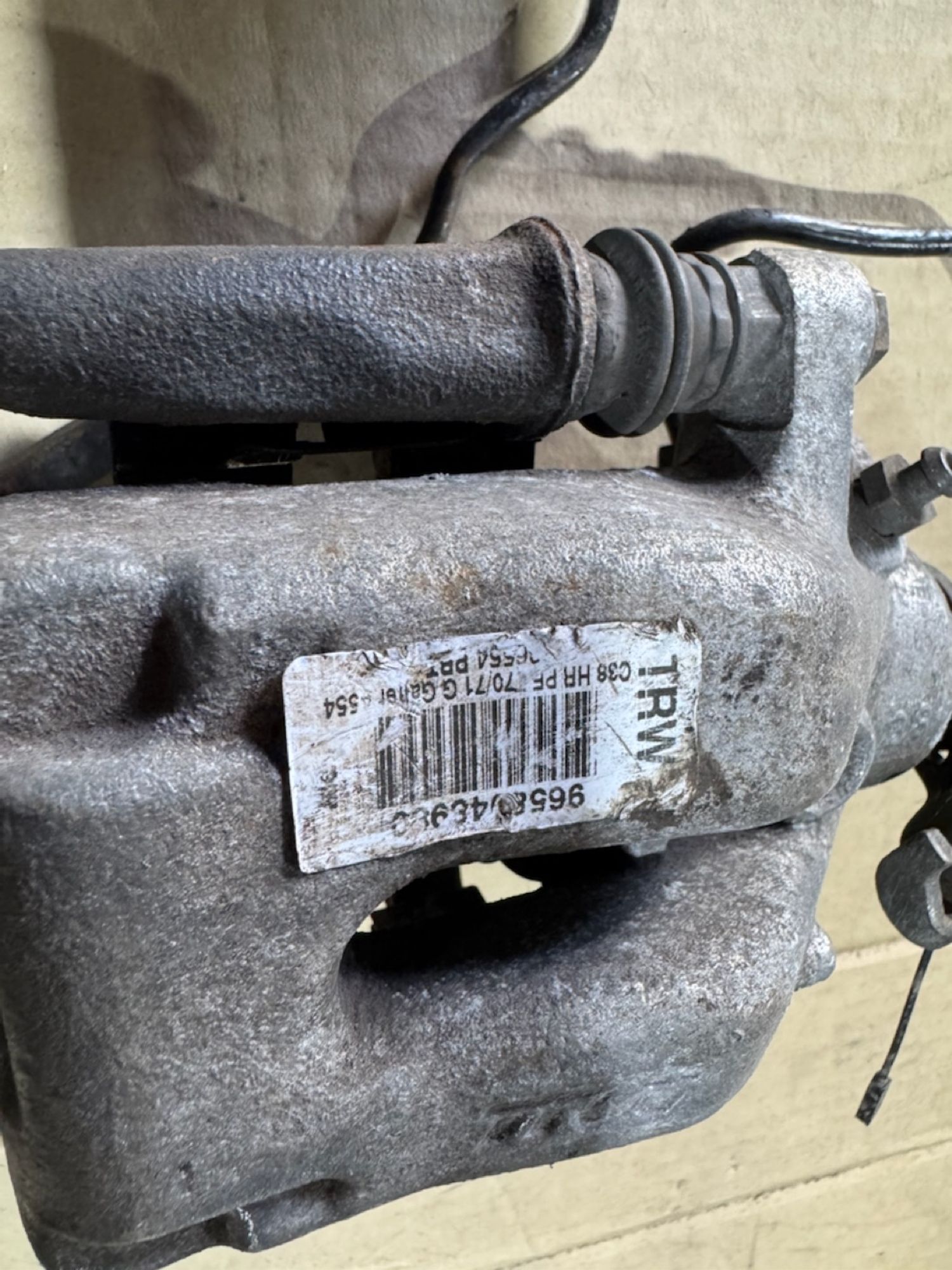 https://ycs.partsauto.market/partsauto-images/thmbs/userImages/a486c87f8955b6e25f9185efee619899/part/8391f6f5-0d1f-4073-a423-6b52425a432b_1782851454445.jpg
