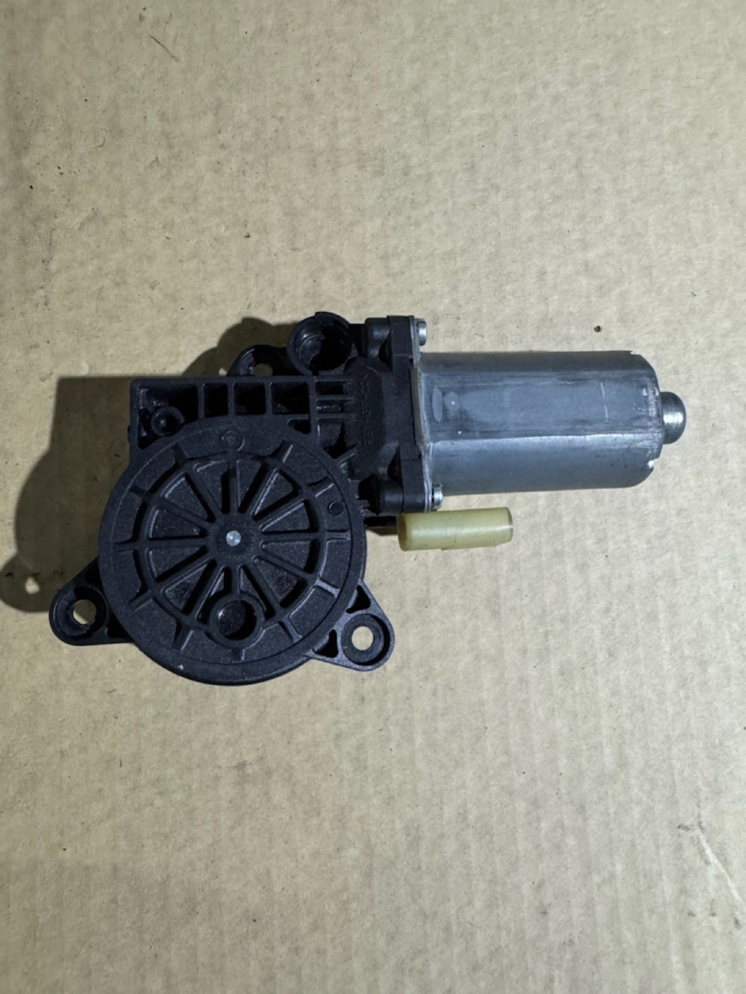 https://ycs.partsauto.market/partsauto-images/thmbs/userImages/a486c87f8955b6e25f9185efee619899/part/83d27afa-a547-43f3-9c12-5b13564add7e_1784144779886.jpg