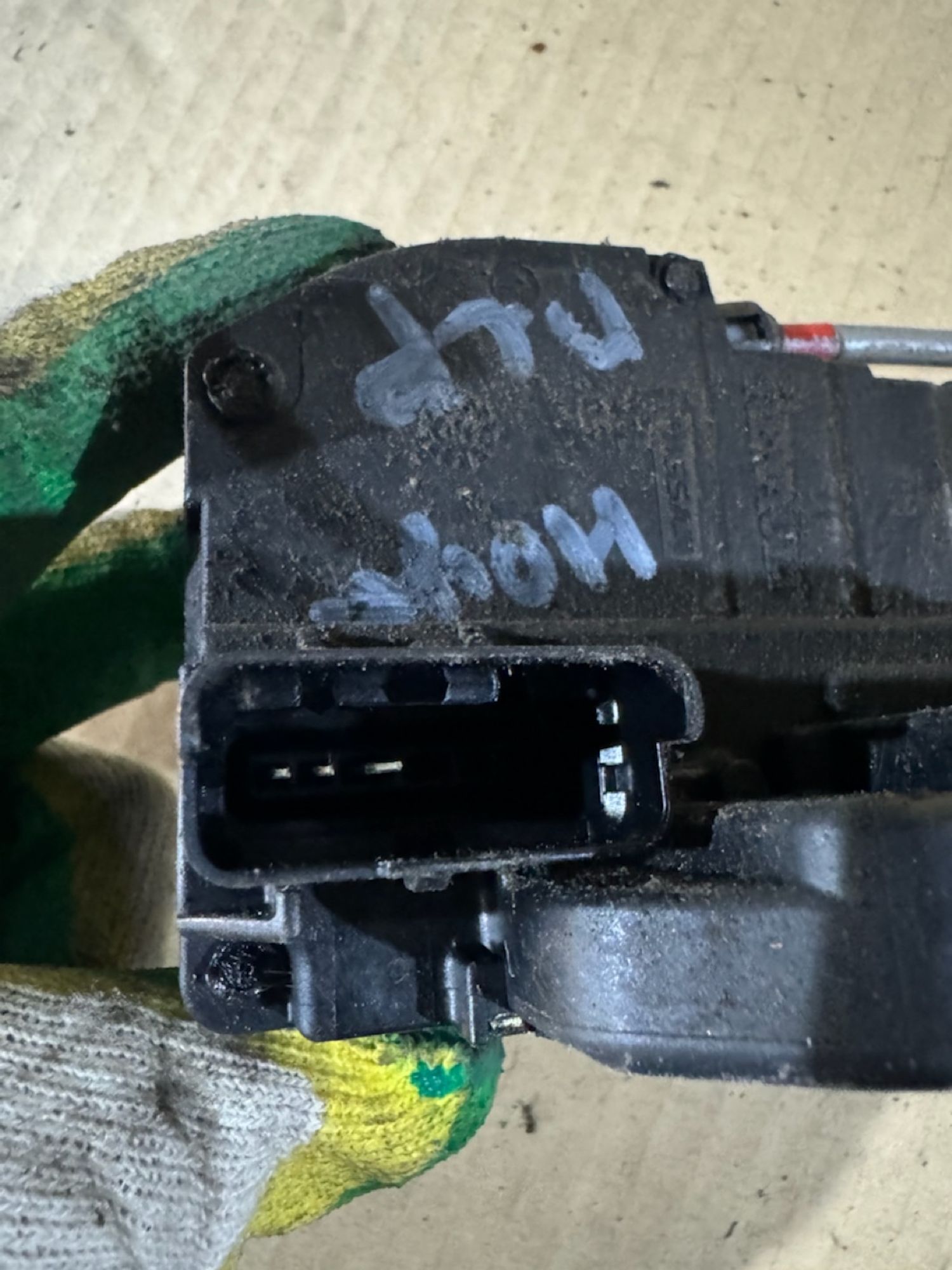 https://ycs.partsauto.market/partsauto-images/thmbs/userImages/a486c87f8955b6e25f9185efee619899/part/84e457b3-691c-42b7-8ba3-48492105edf0_1779786508733.jpg