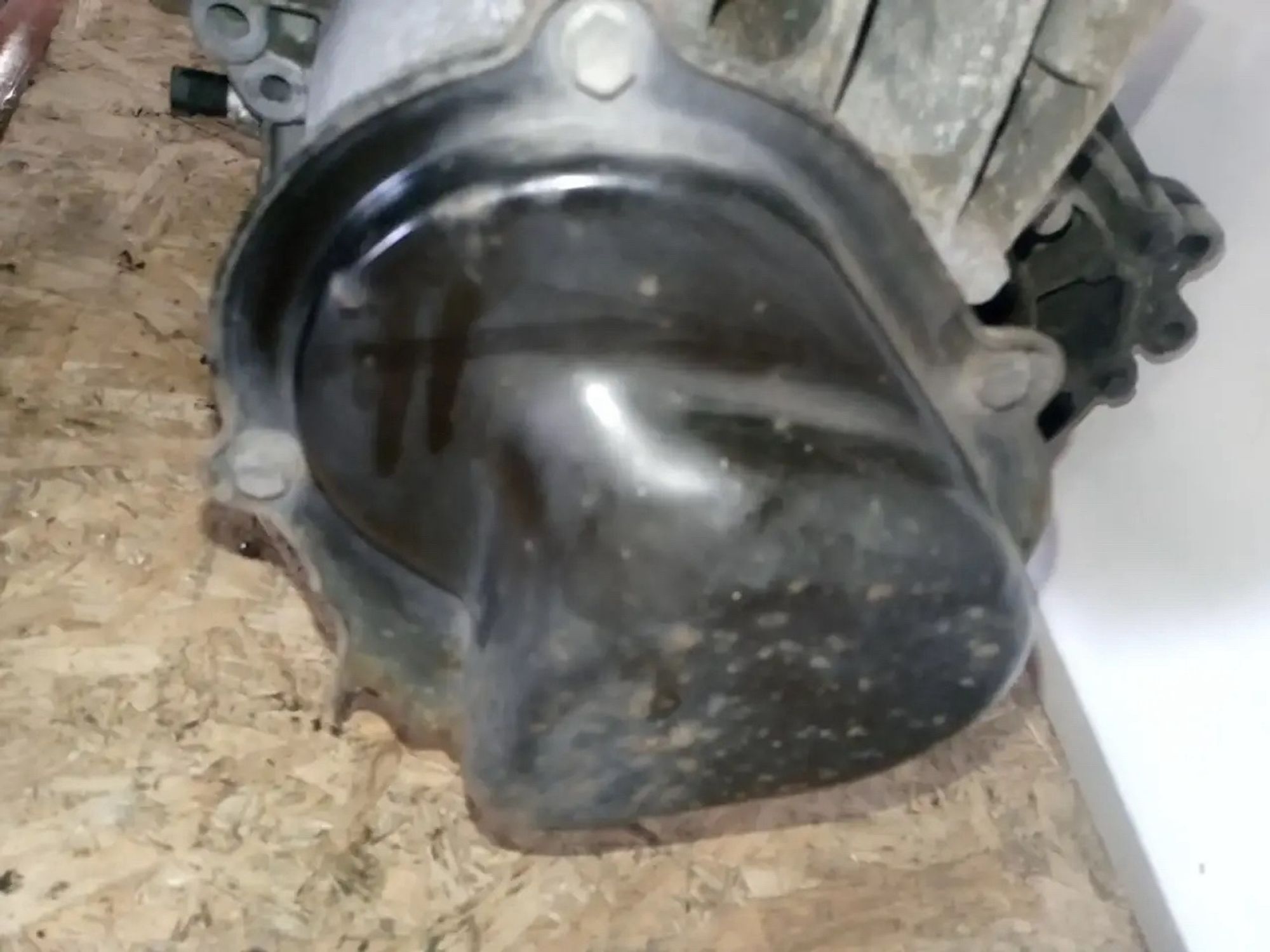 https://ycs.partsauto.market/partsauto-images/thmbs/userImages/a486c87f8955b6e25f9185efee619899/part/86e3b7fd-1413-437c-a0ba-6f38c0316d56_1779793178258.jpg