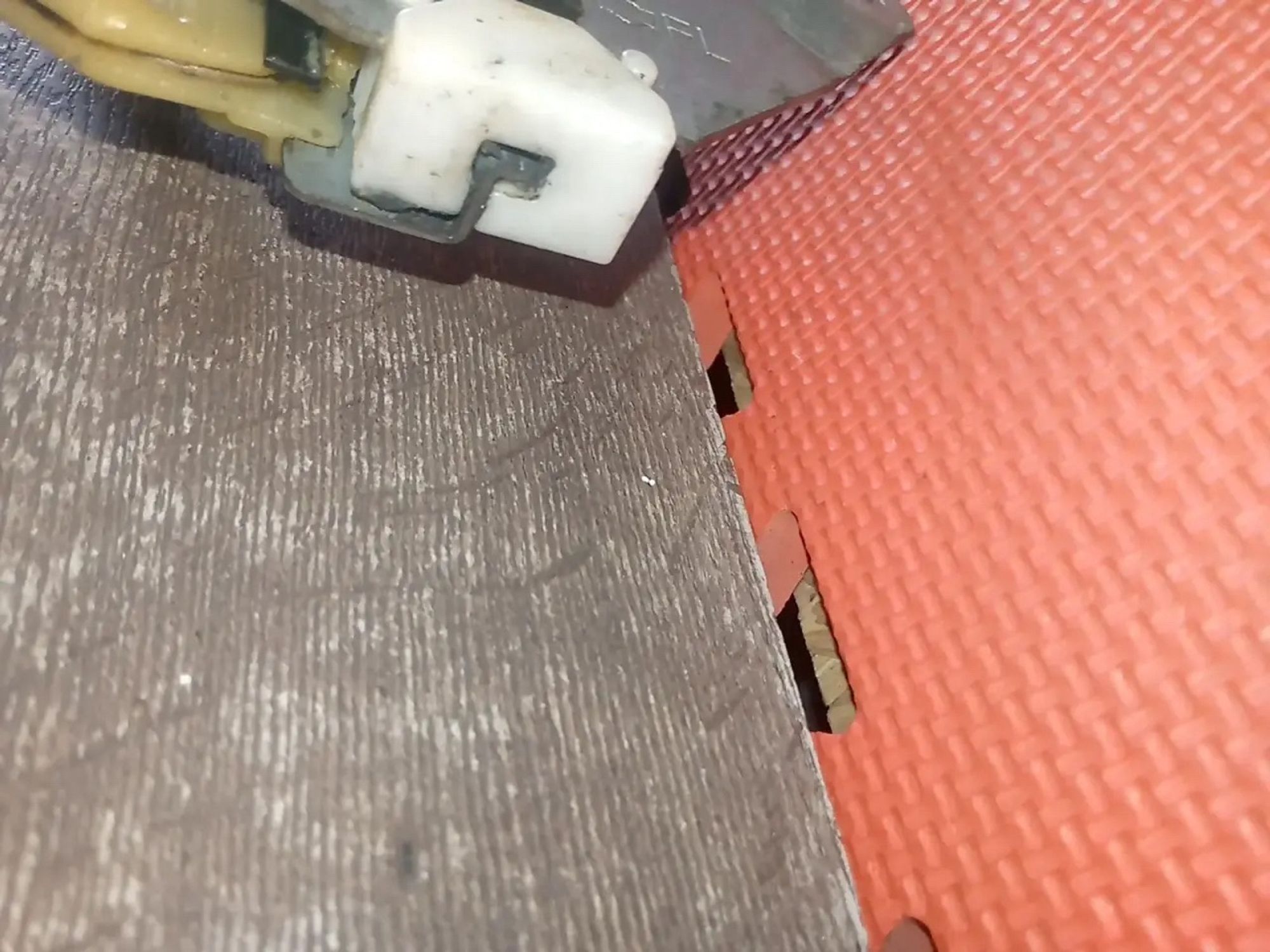 https://ycs.partsauto.market/partsauto-images/thmbs/userImages/a486c87f8955b6e25f9185efee619899/part/86f5a8b5-831f-4d6f-a482-16baf06e56a4_1778190054757.jpg