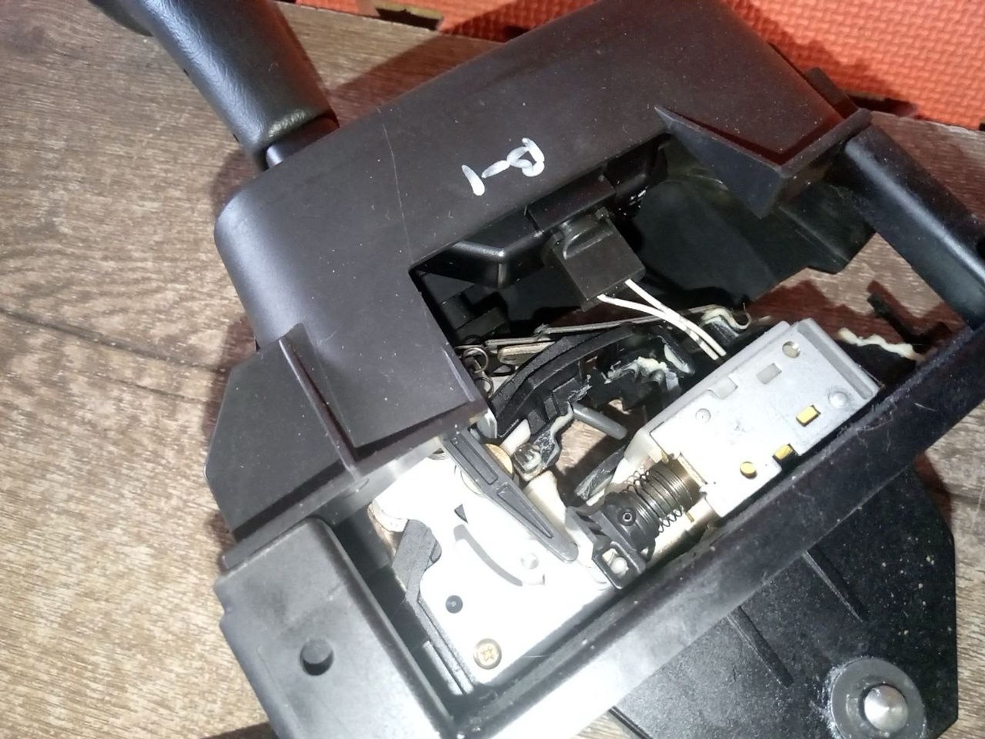 https://ycs.partsauto.market/partsauto-images/thmbs/userImages/a486c87f8955b6e25f9185efee619899/part/872a4596-3eaf-495b-b2aa-eeb950a750ac_1775855444079.jpg