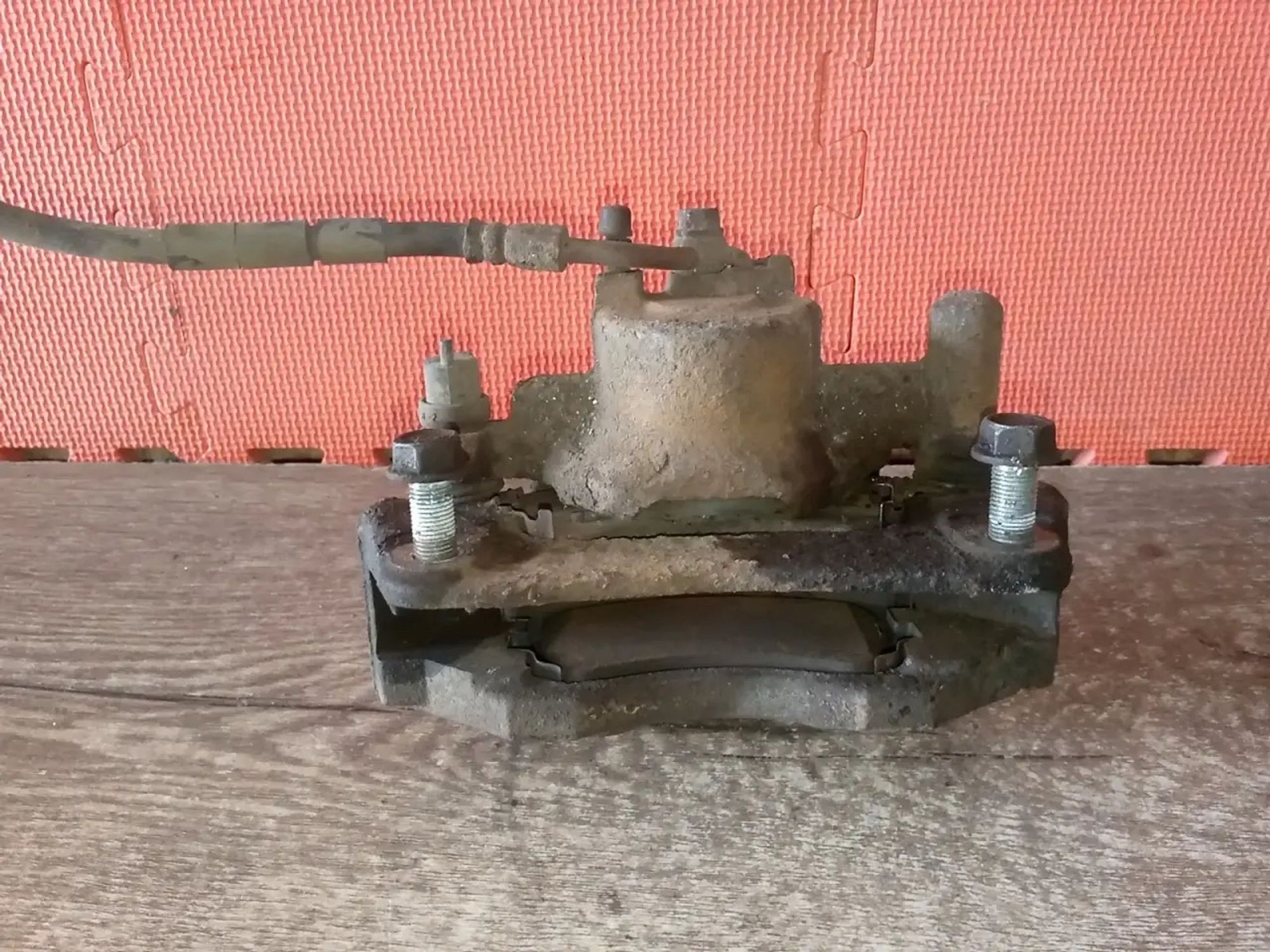 https://ycs.partsauto.market/partsauto-images/thmbs/userImages/a486c87f8955b6e25f9185efee619899/part/880a9868-ce49-4c2e-8f55-3181b95d03d6_1783412793079.jpg