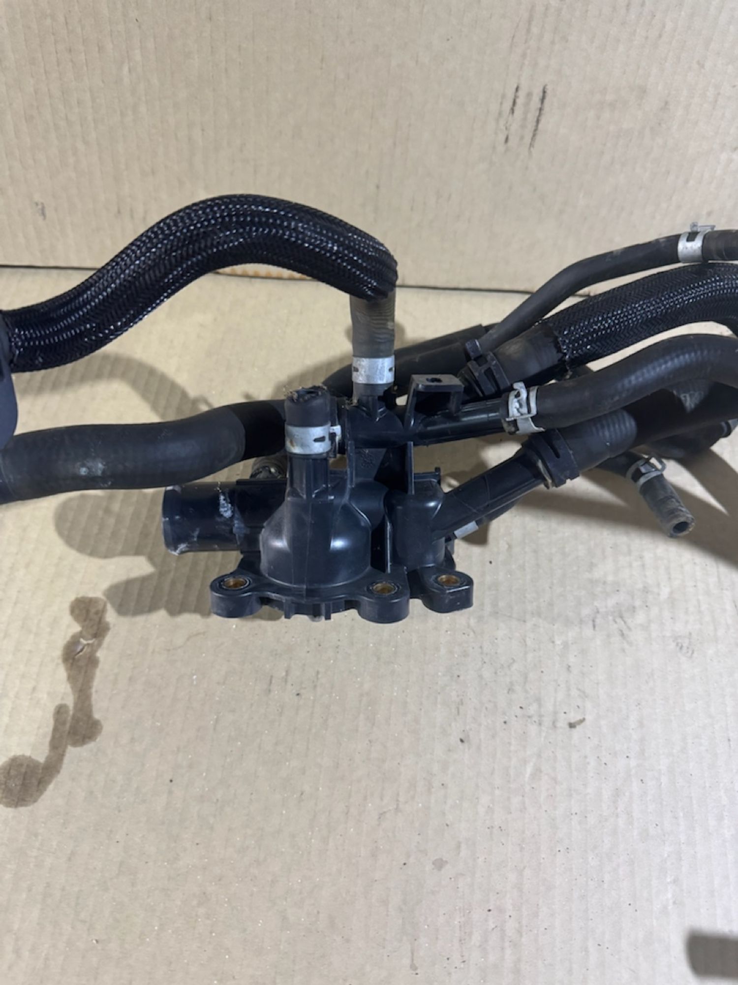 https://ycs.partsauto.market/partsauto-images/thmbs/userImages/a486c87f8955b6e25f9185efee619899/part/884cdf68-a46e-4840-8b30-08e16396f6ea_1784622214276.jpg
