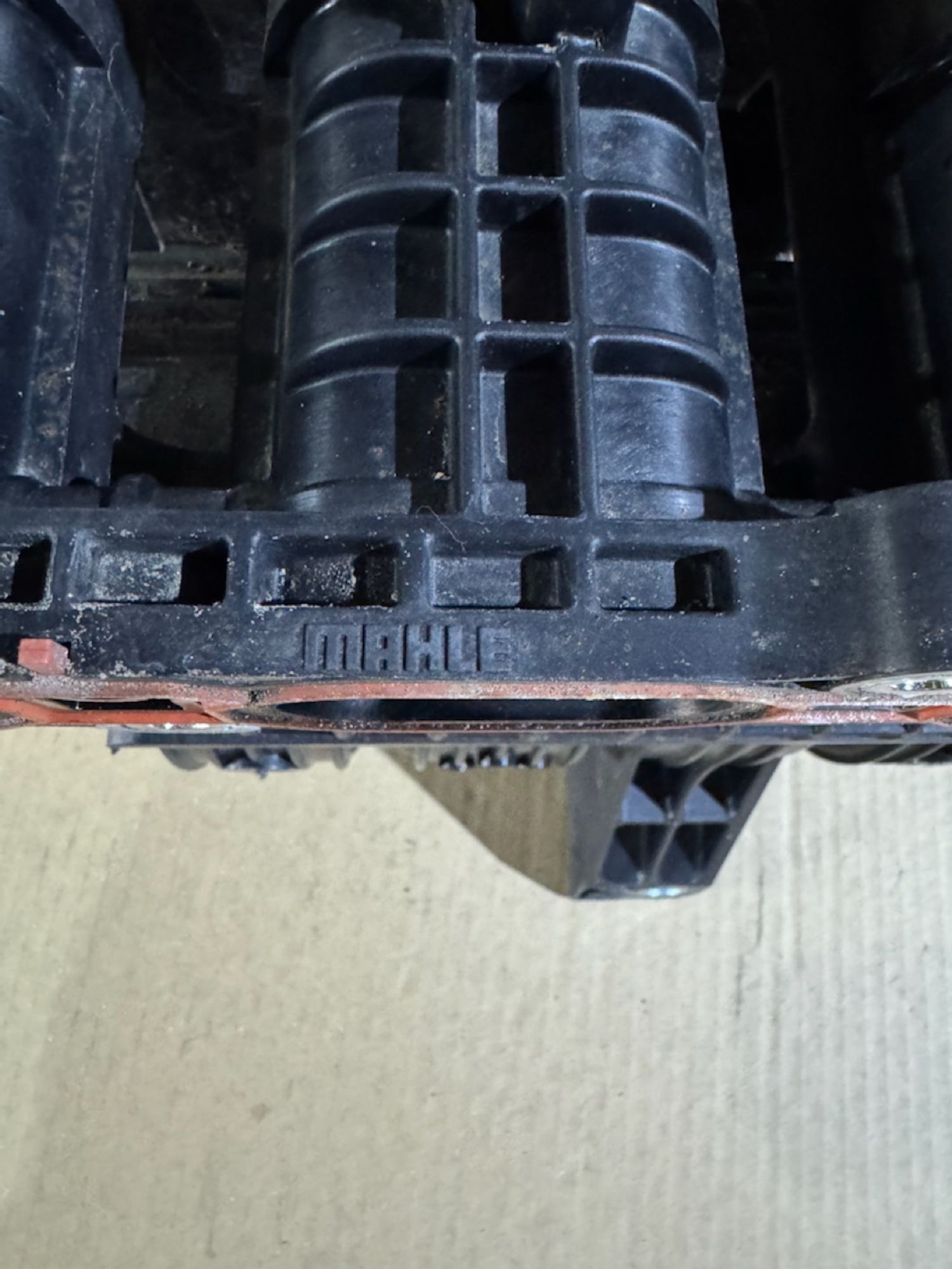 https://ycs.partsauto.market/partsauto-images/thmbs/userImages/a486c87f8955b6e25f9185efee619899/part/88522be4-3a20-440e-b648-edecae56e293_1784571946765.jpg
