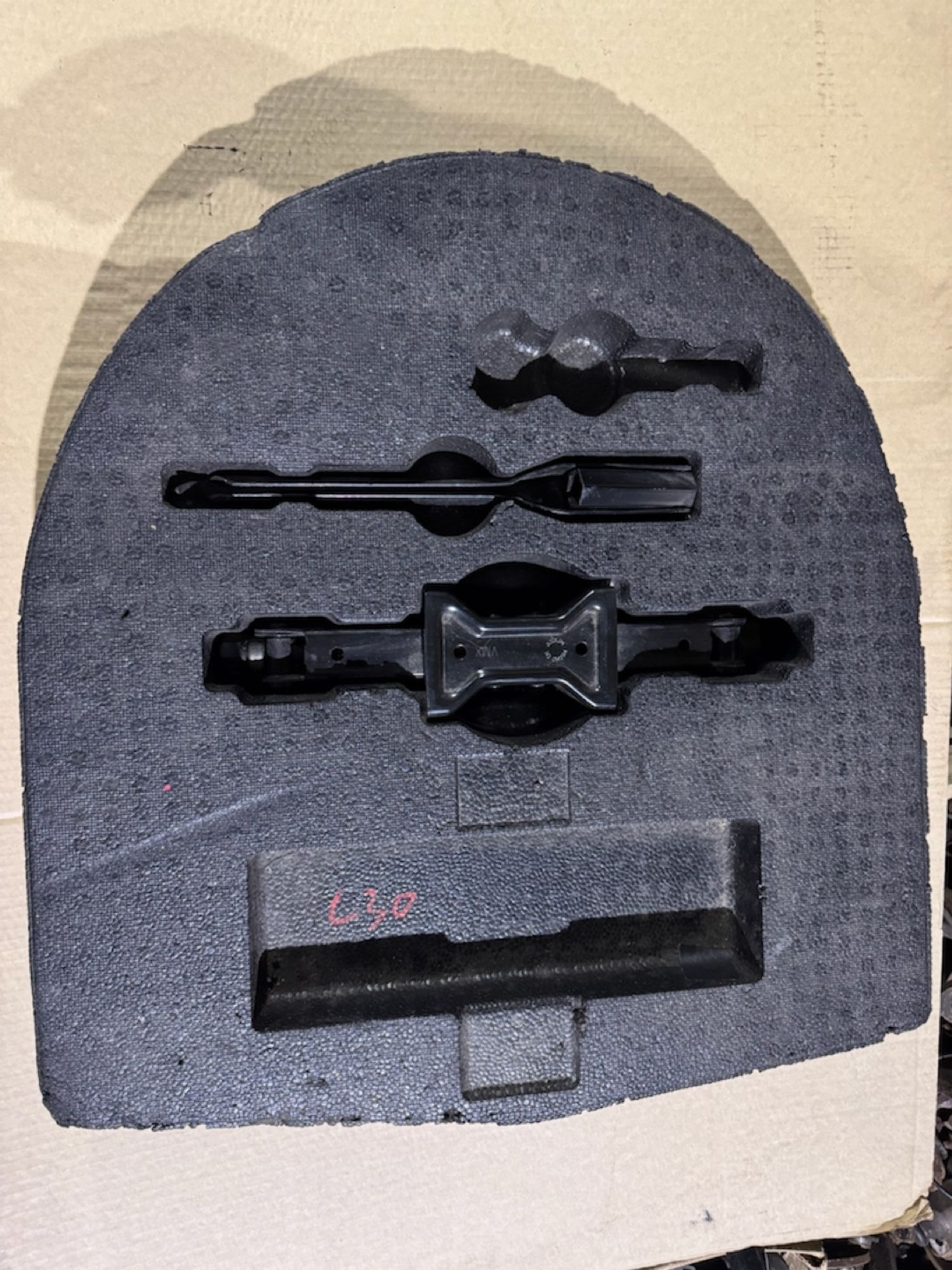https://ycs.partsauto.market/partsauto-images/thmbs/userImages/a486c87f8955b6e25f9185efee619899/part/888dd6a6-faa8-49b1-b5b3-9f1fcdc03dcd_1784149561378.jpg