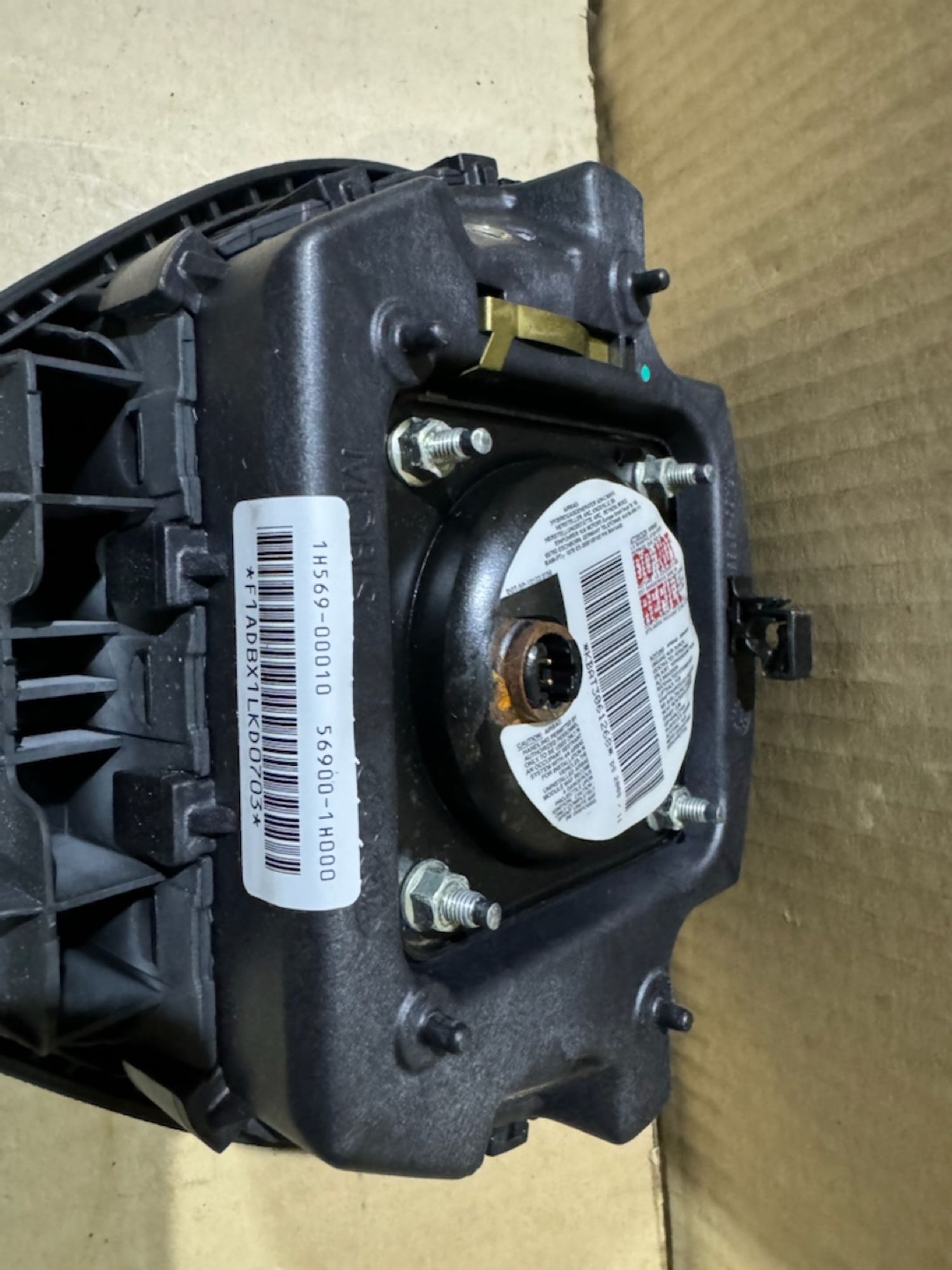 https://ycs.partsauto.market/partsauto-images/thmbs/userImages/a486c87f8955b6e25f9185efee619899/part/8b0e6eb9-8e77-4442-ae26-c10213a18508_1776857607271.jpg