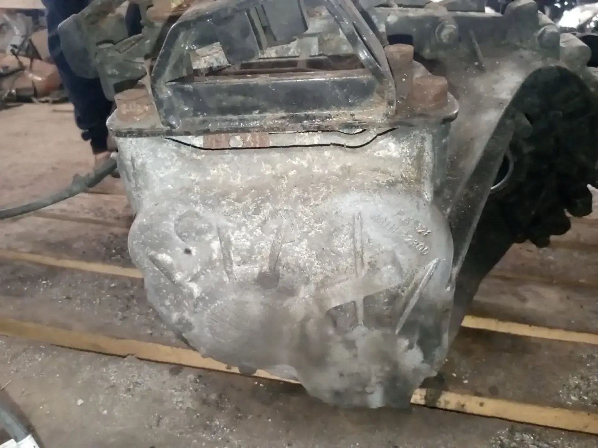 https://ycs.partsauto.market/partsauto-images/thmbs/userImages/a486c87f8955b6e25f9185efee619899/part/8b22f207-d9cc-45fb-bbd0-339934684ab7_1786175450583.jpg