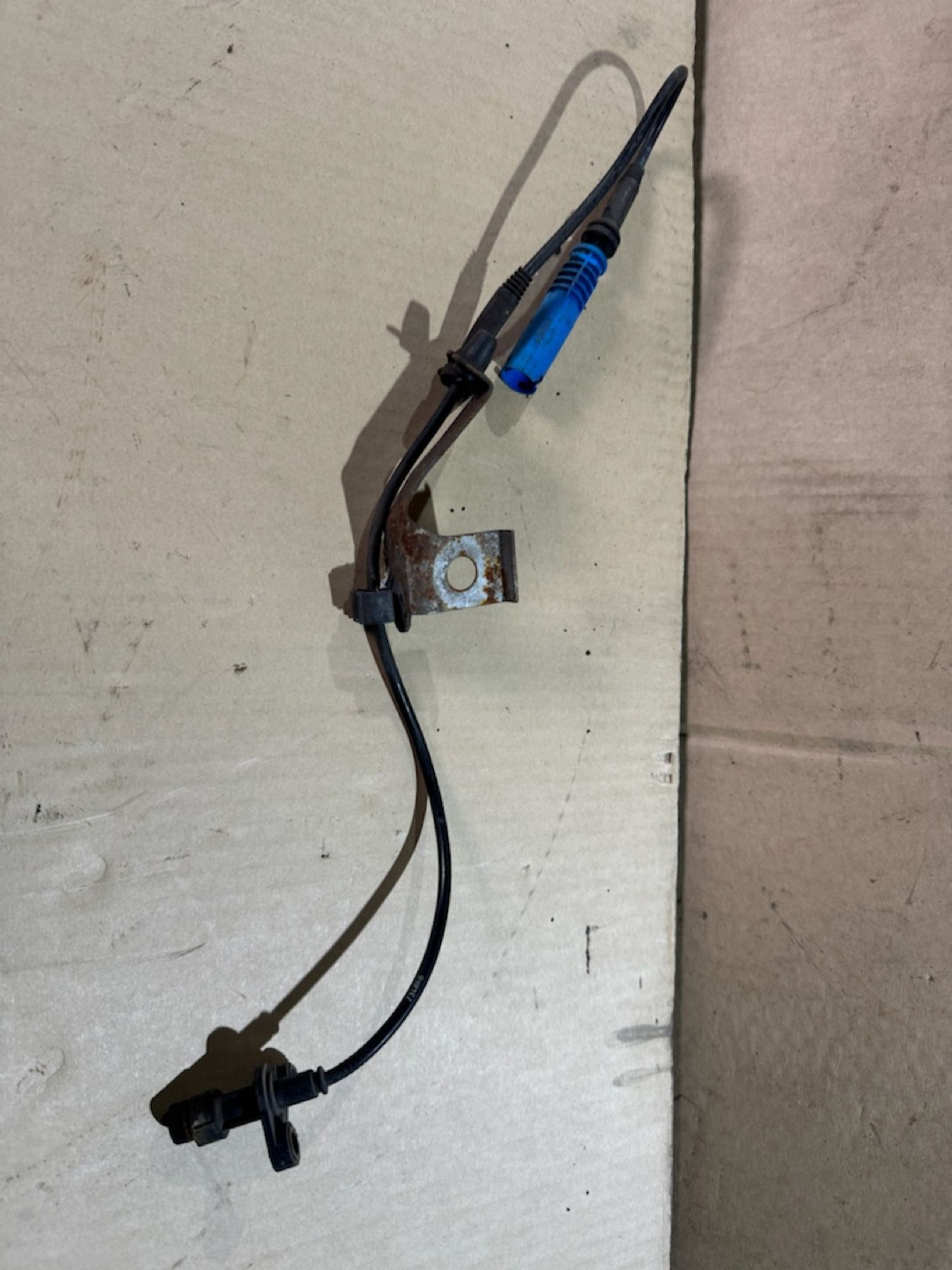 https://ycs.partsauto.market/partsauto-images/thmbs/userImages/a486c87f8955b6e25f9185efee619899/part/8b3df988-1e16-4230-979b-85972e419dbd_1776689386636.jpg