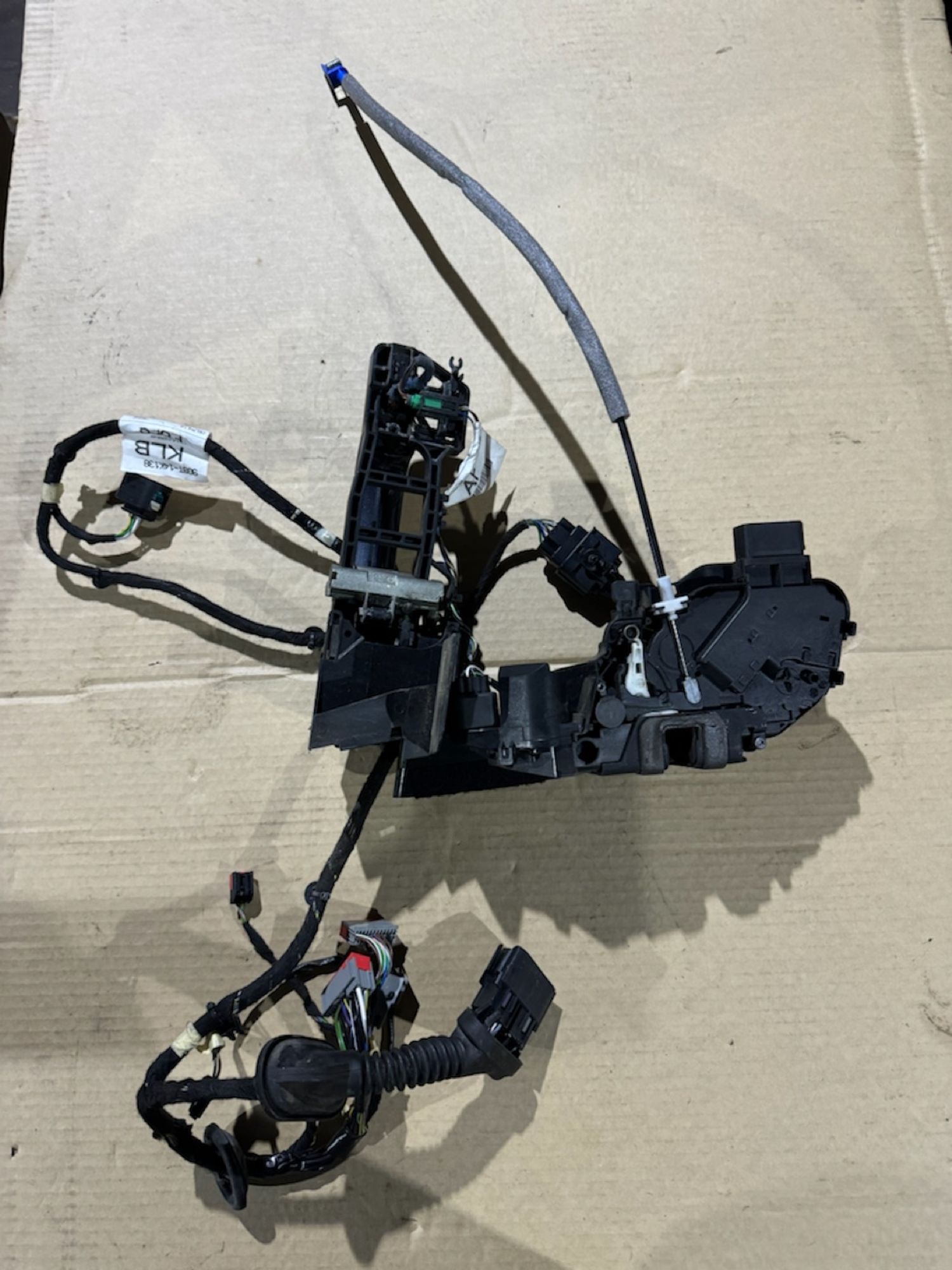 https://ycs.partsauto.market/partsauto-images/thmbs/userImages/a486c87f8955b6e25f9185efee619899/part/8b756a7f-5154-4a8d-a89e-5604e6df1c74_1778190050007.jpg