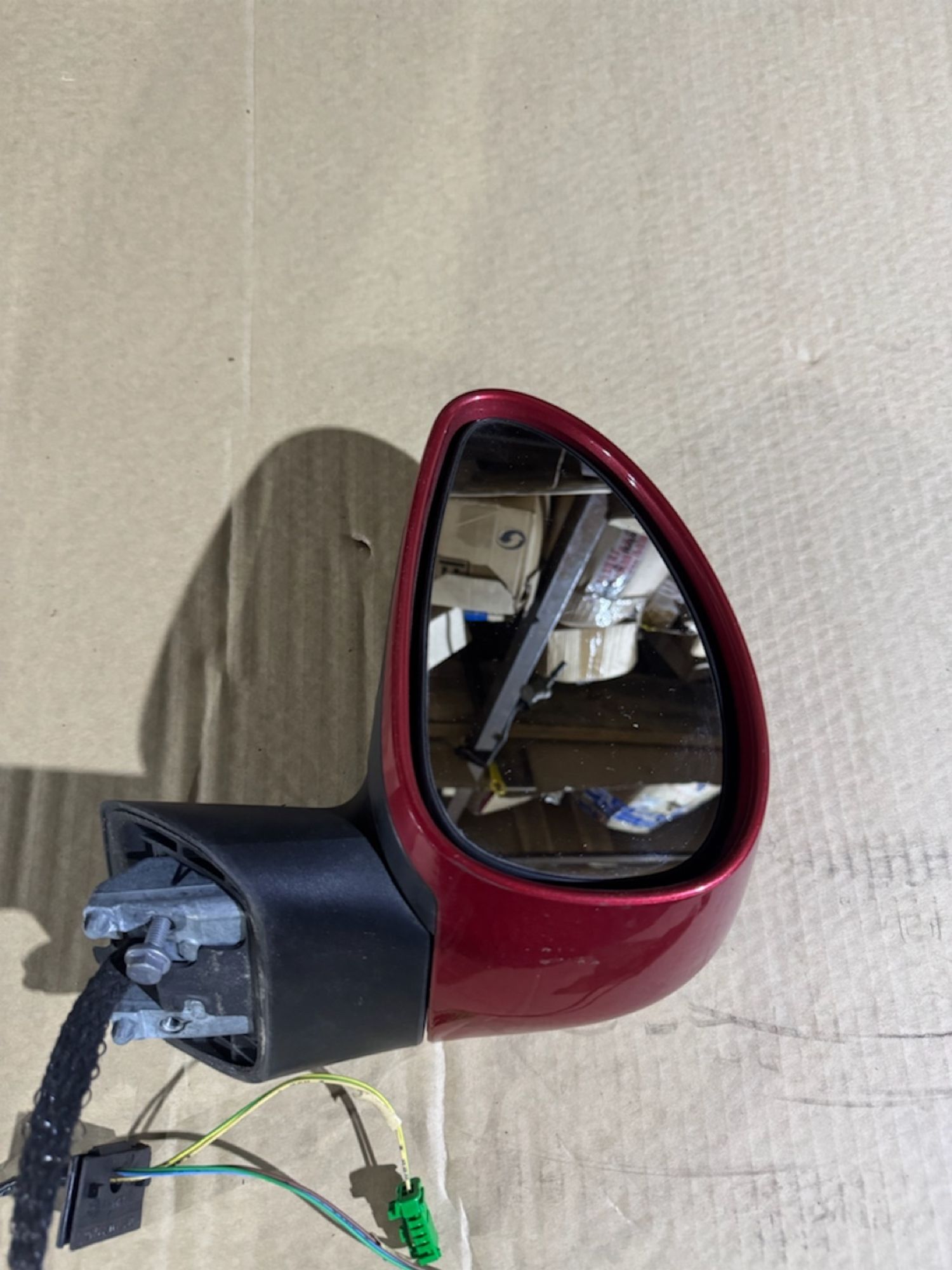 https://ycs.partsauto.market/partsauto-images/thmbs/userImages/a486c87f8955b6e25f9185efee619899/part/8b9c40a1-f2f3-4b7f-a212-5ea471687557_1784055412718.jpg