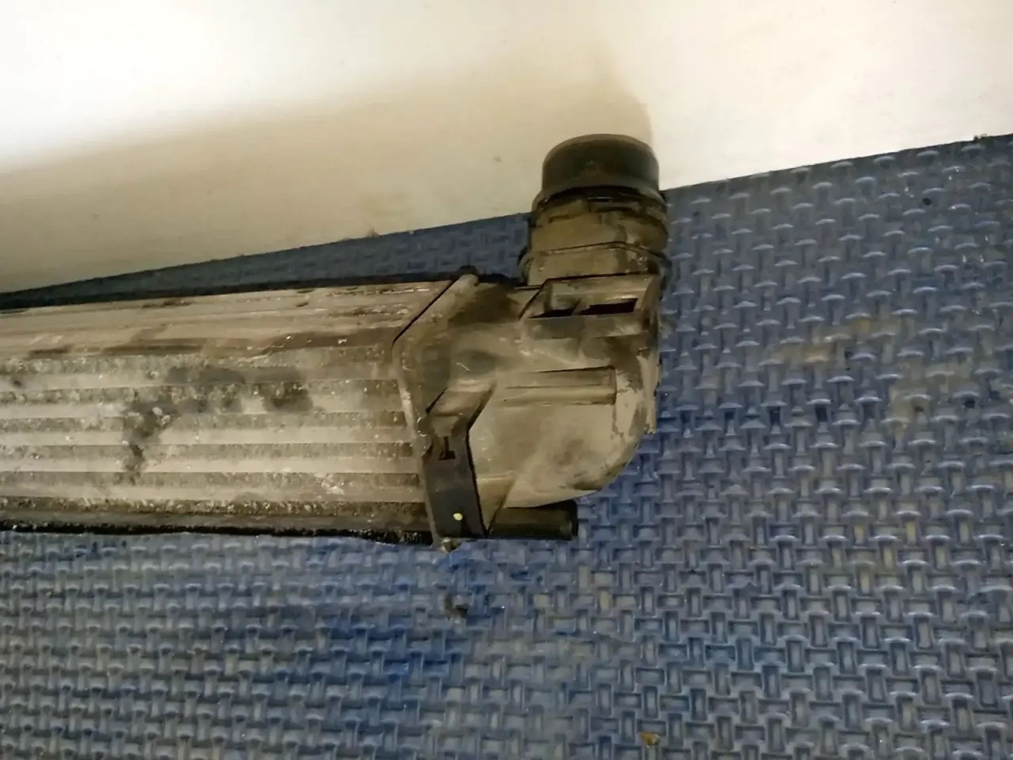 https://ycs.partsauto.market/partsauto-images/thmbs/userImages/a486c87f8955b6e25f9185efee619899/part/8c81990a-7cba-4039-9989-529a8331e602_1784746304885.jpg