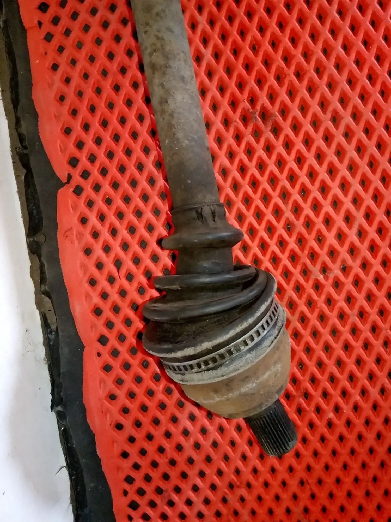 https://ycs.partsauto.market/partsauto-images/thmbs/userImages/a486c87f8955b6e25f9185efee619899/part/8d0d65dc-7d4d-4245-8b1e-6799d9ffad6f_1779793115063.jpg