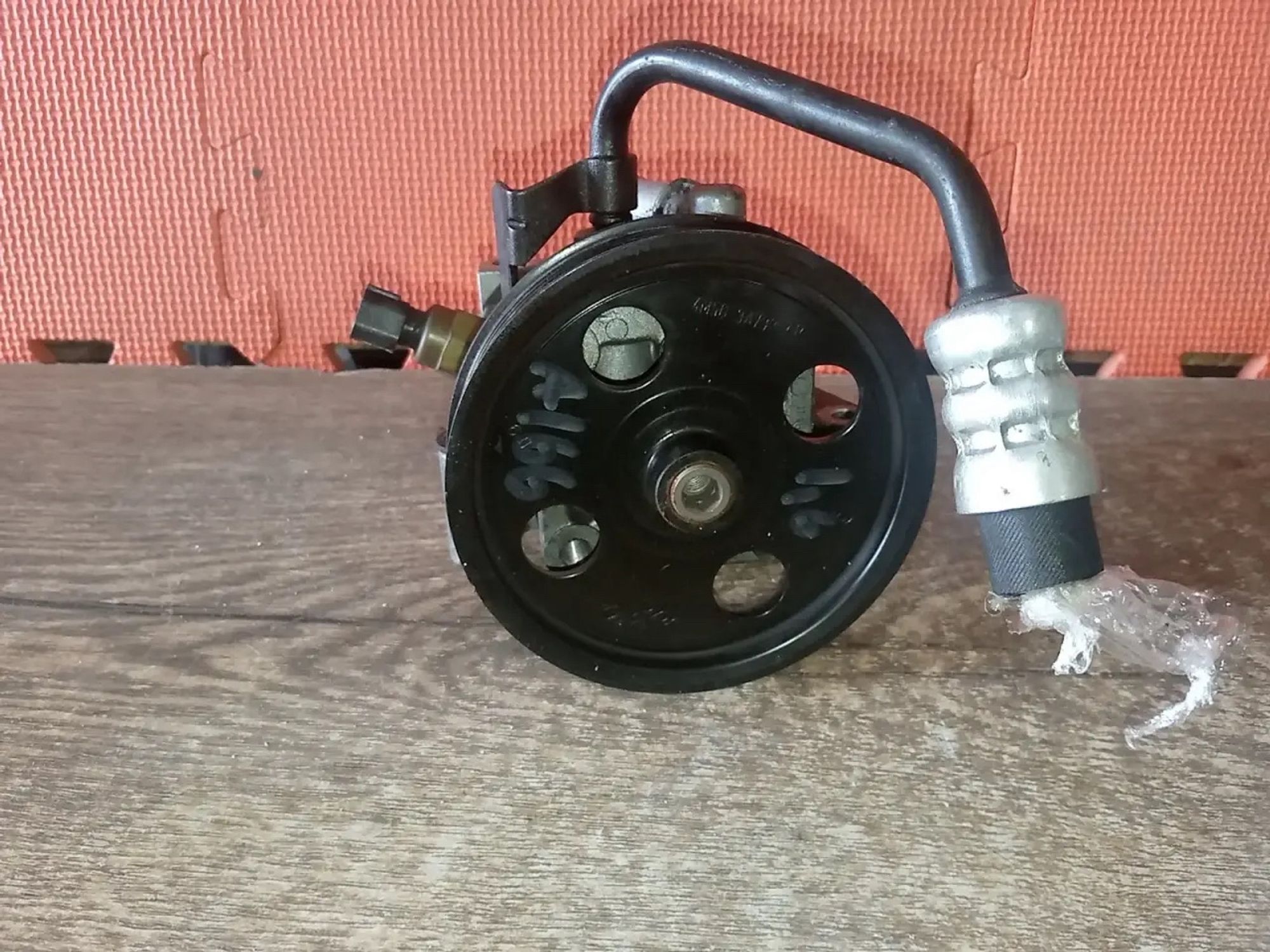 https://ycs.partsauto.market/partsauto-images/thmbs/userImages/a486c87f8955b6e25f9185efee619899/part/8f3dc974-1955-4c93-9a33-28798dbe3d04_1780044085377.jpg