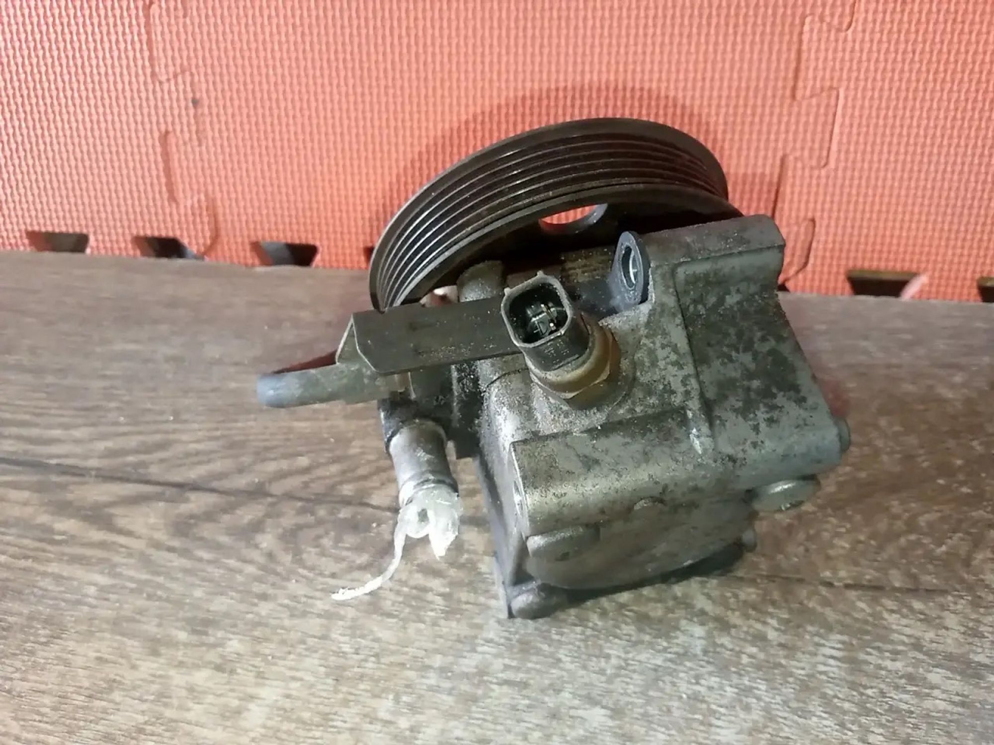 https://ycs.partsauto.market/partsauto-images/thmbs/userImages/a486c87f8955b6e25f9185efee619899/part/8f445b66-3284-45e3-9757-a36f7210bfb5_1780044092613.jpg