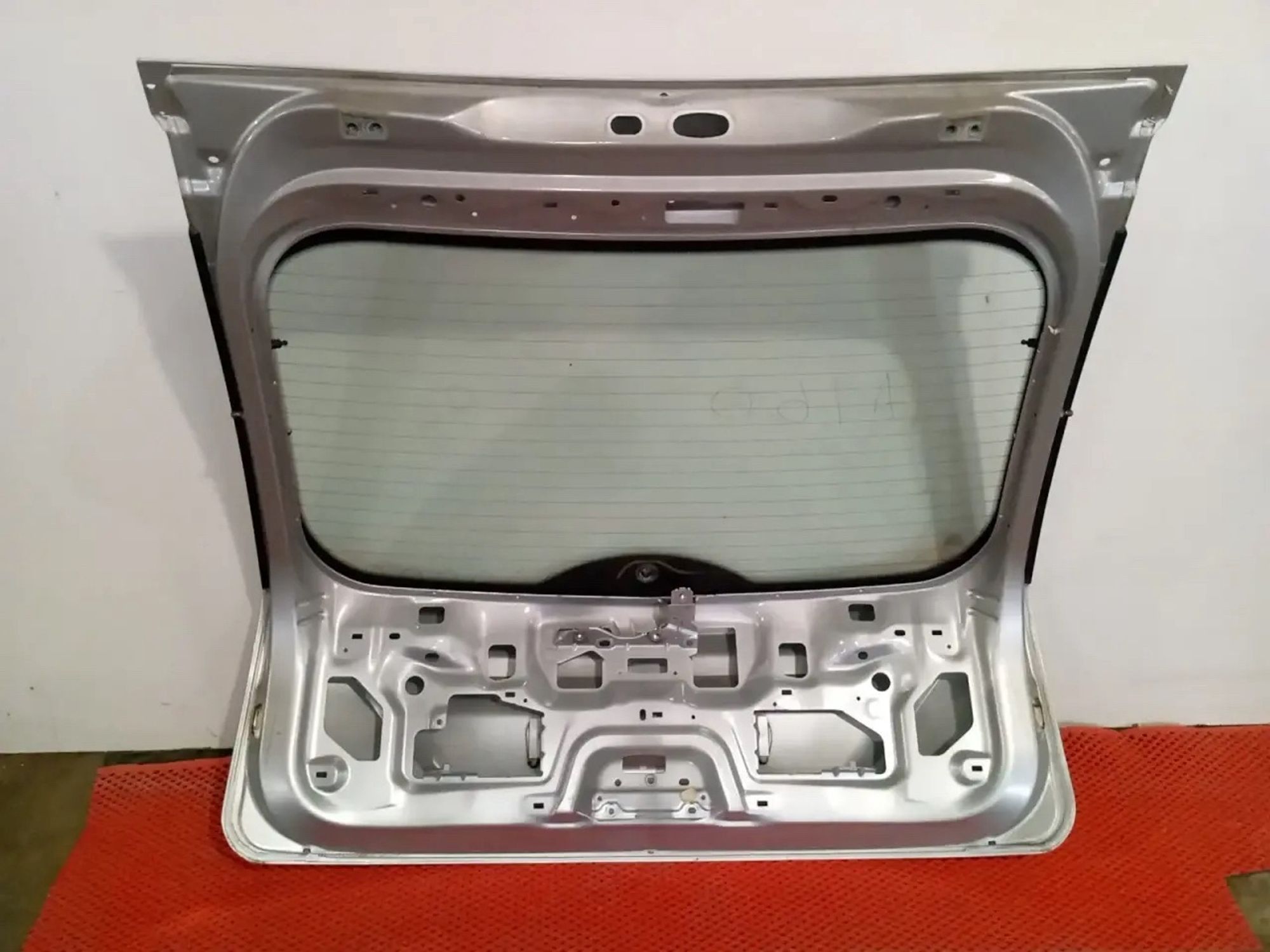 https://ycs.partsauto.market/partsauto-images/thmbs/userImages/a486c87f8955b6e25f9185efee619899/part/8f8dda54-5428-4580-af19-ef175e1b93e9_1778605254238.jpg