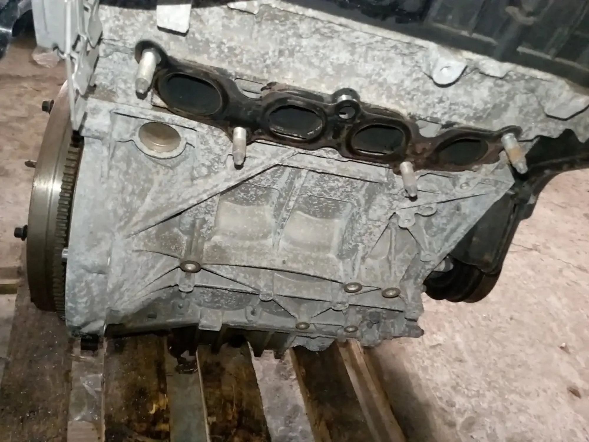 https://ycs.partsauto.market/partsauto-images/thmbs/userImages/a486c87f8955b6e25f9185efee619899/part/903a00e3-6a7d-4a64-9600-70cd1aa82d52_1779344122462.jpg